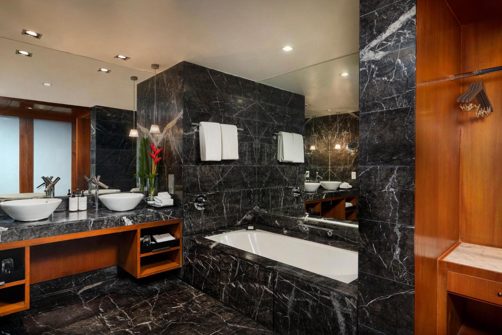 InterContinental Marine Drive Mumbai by IHG