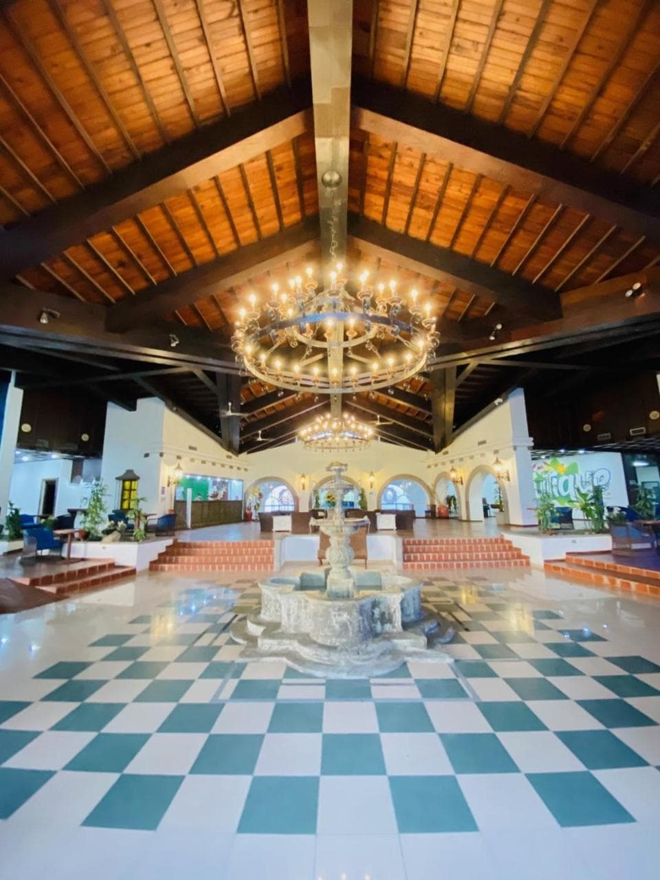 HOTEL TESORO BEACH