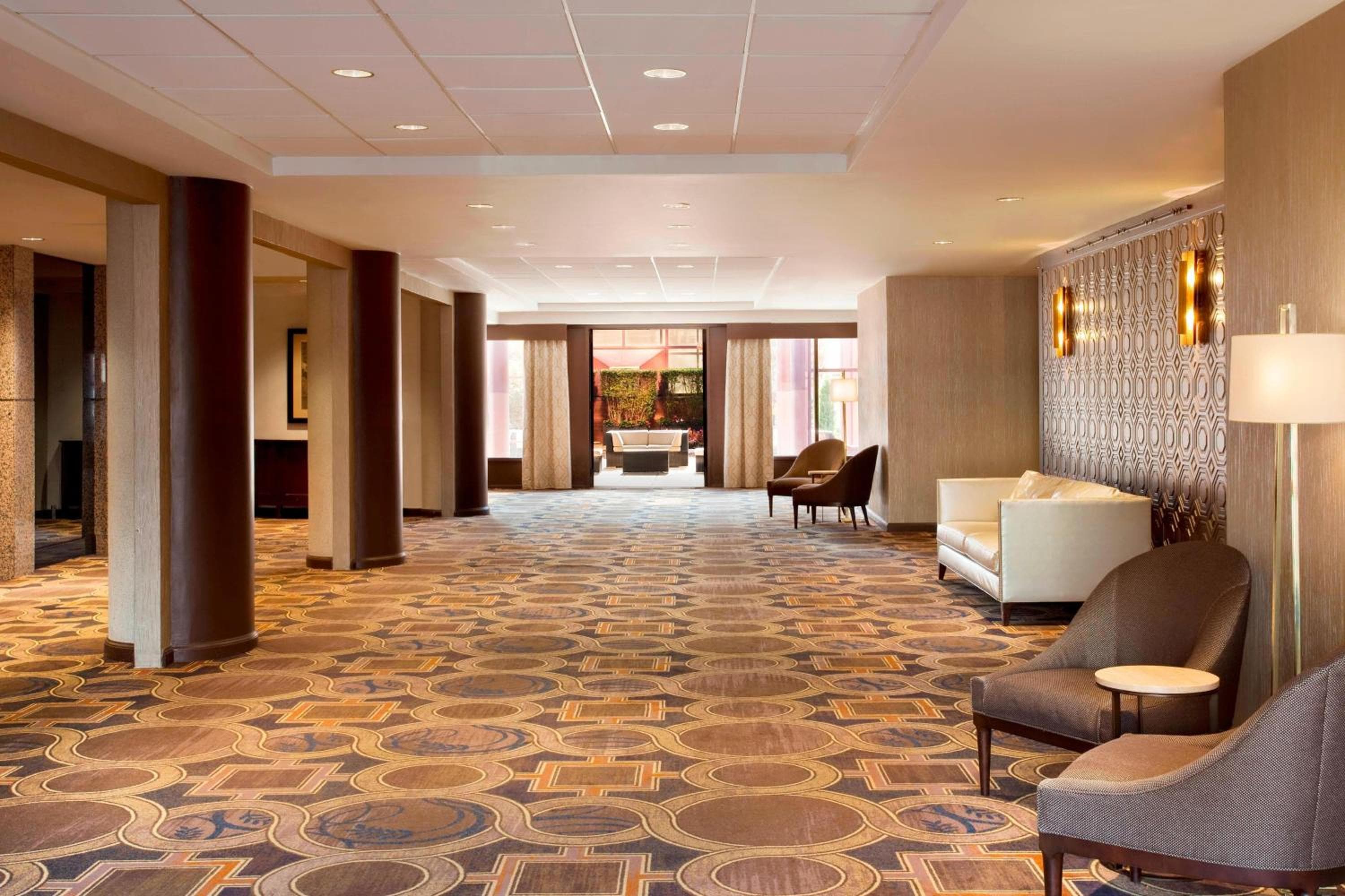 Sheraton LaGuardia East Hotel