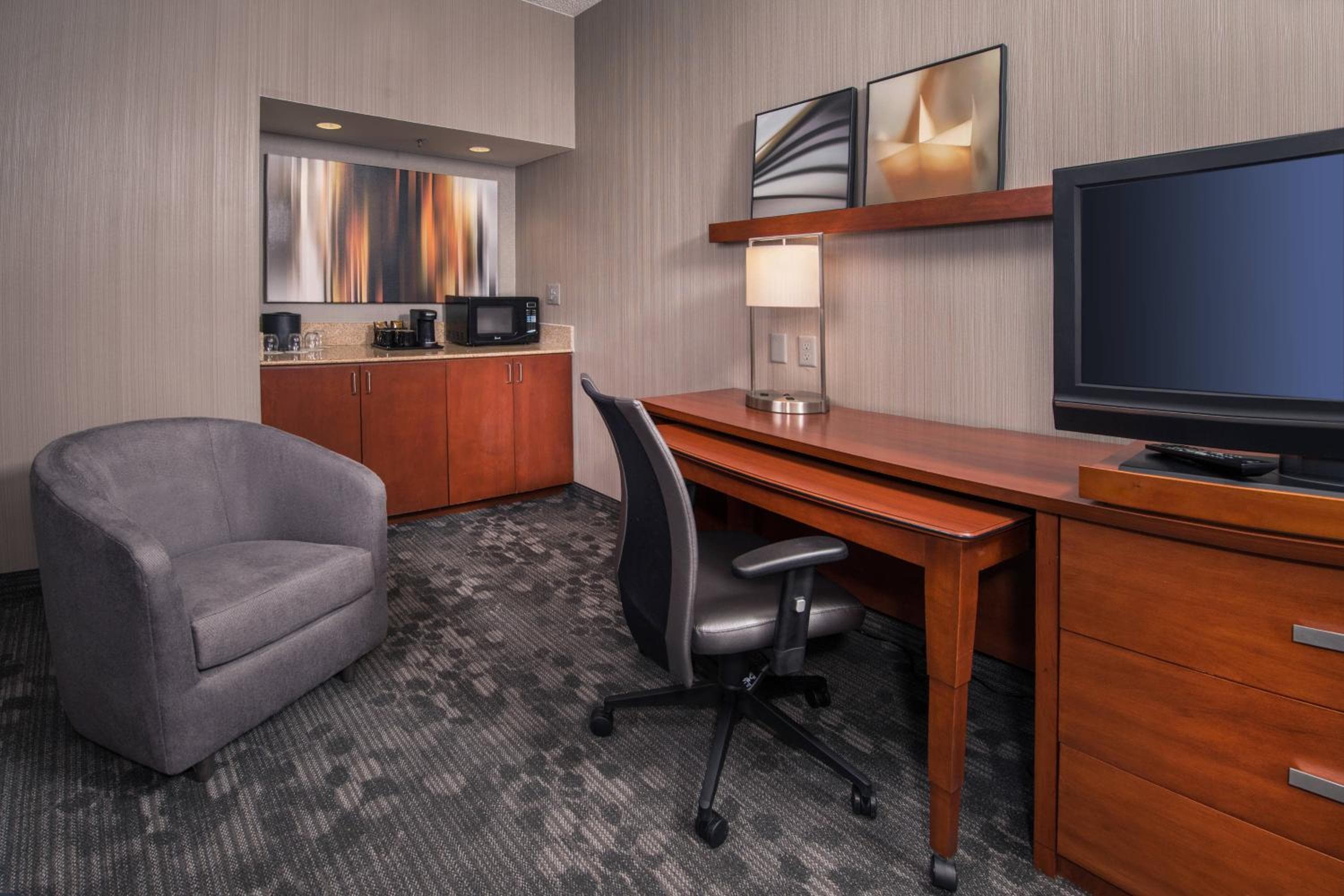 Courtyard by Marriott Dulles Airport Chantilly