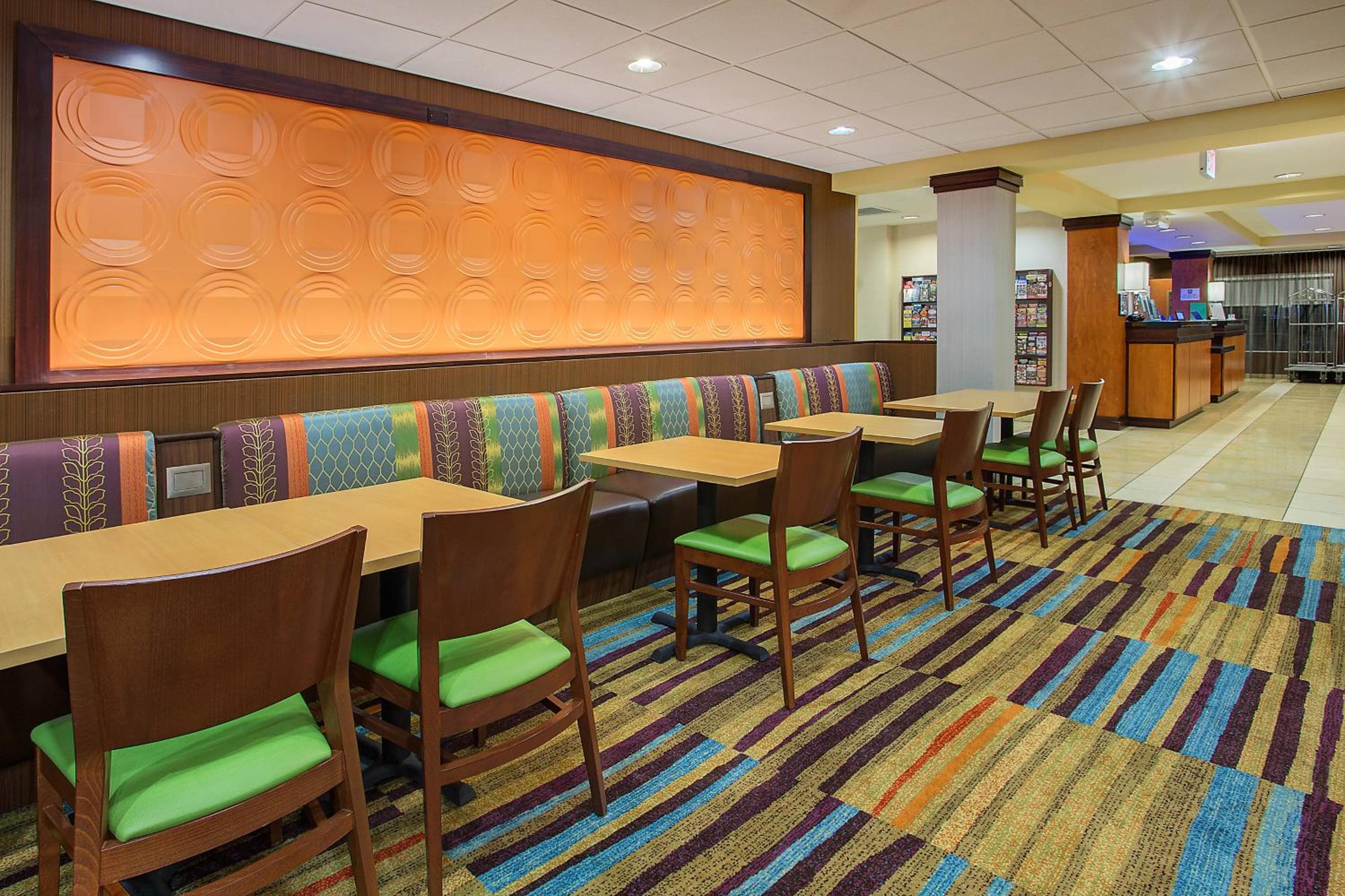 Fairfield Inn & Suites Kodak
