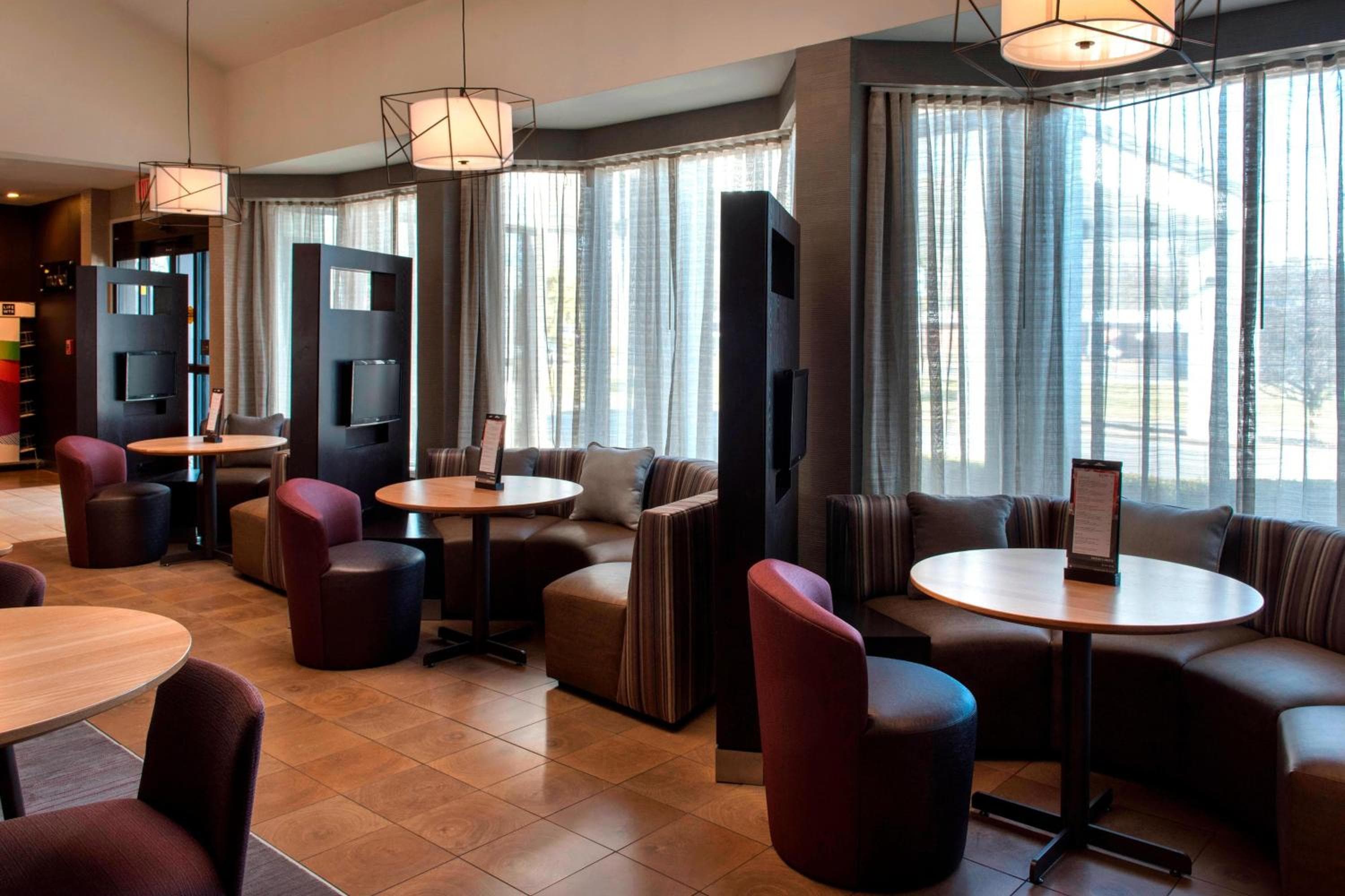 Courtyard by Marriott Poughkeepsie