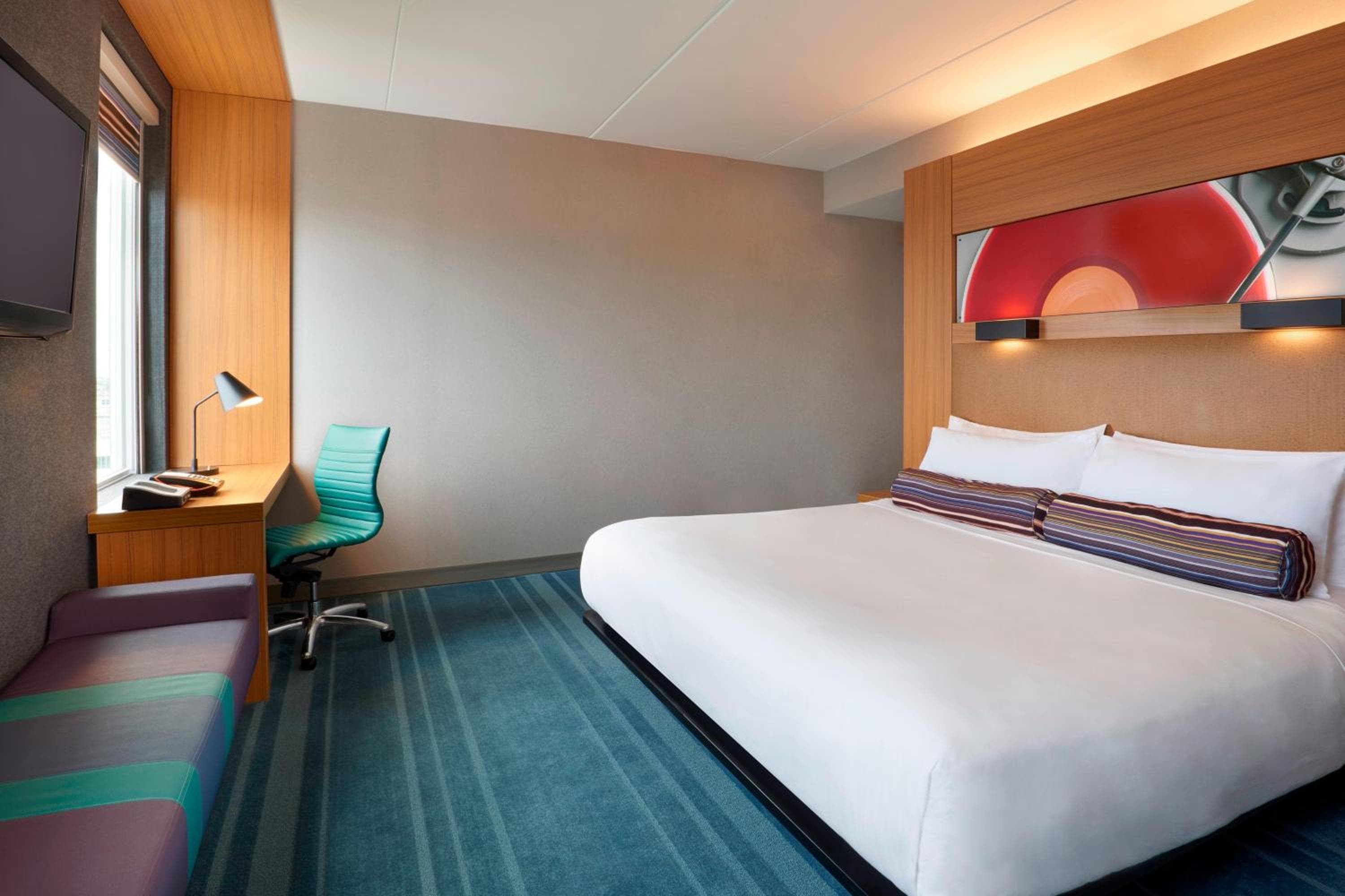 Aloft by Marriott Vaughan Mills