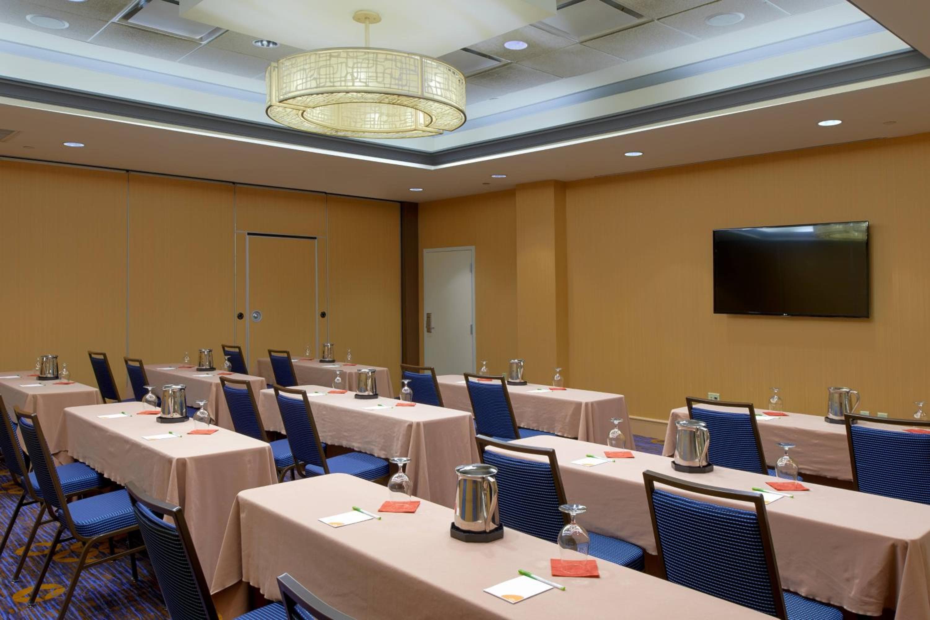 Courtyard by Marriott Hanover Lebanon