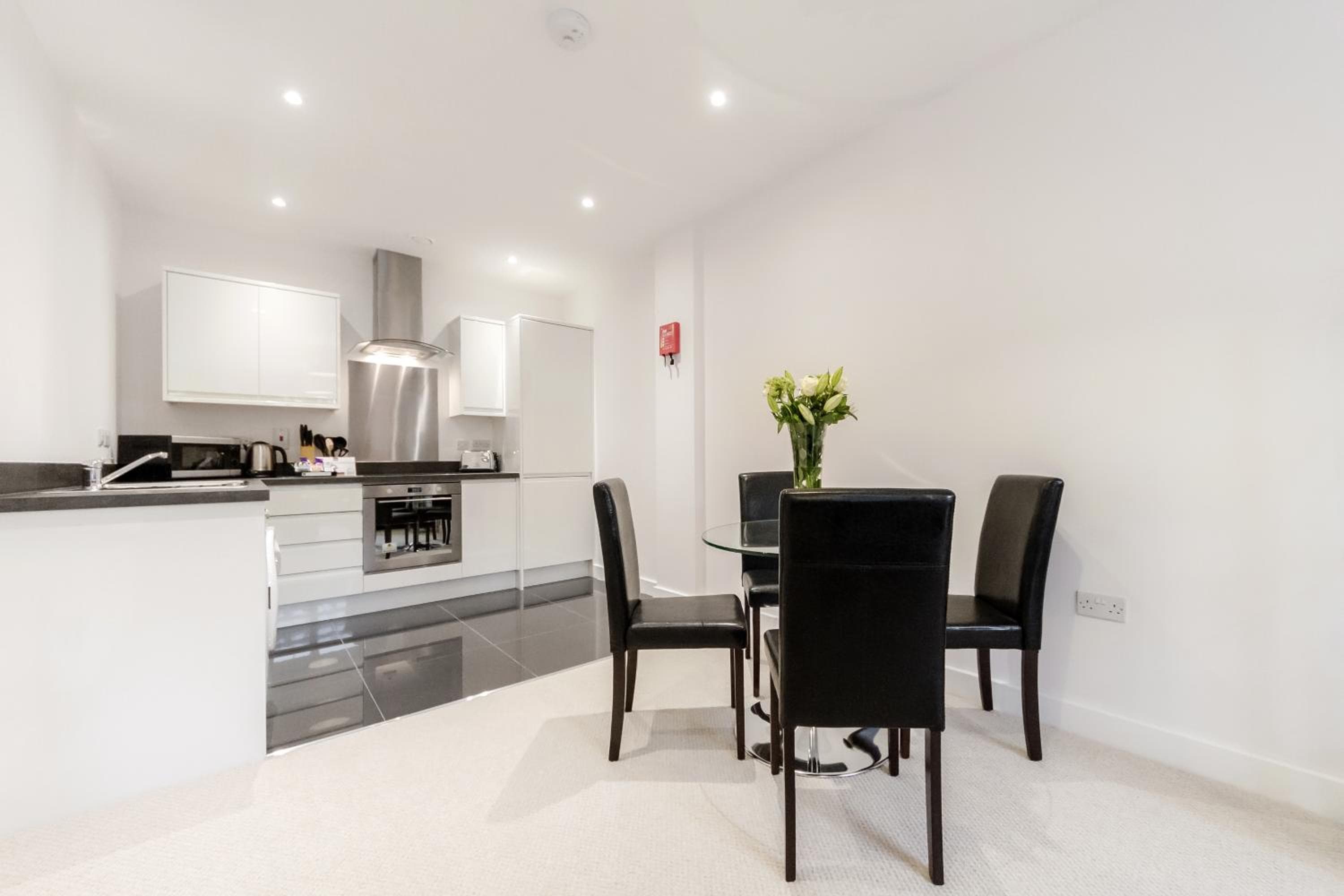 Roomspace Serviced Apartments - Nouvelle House