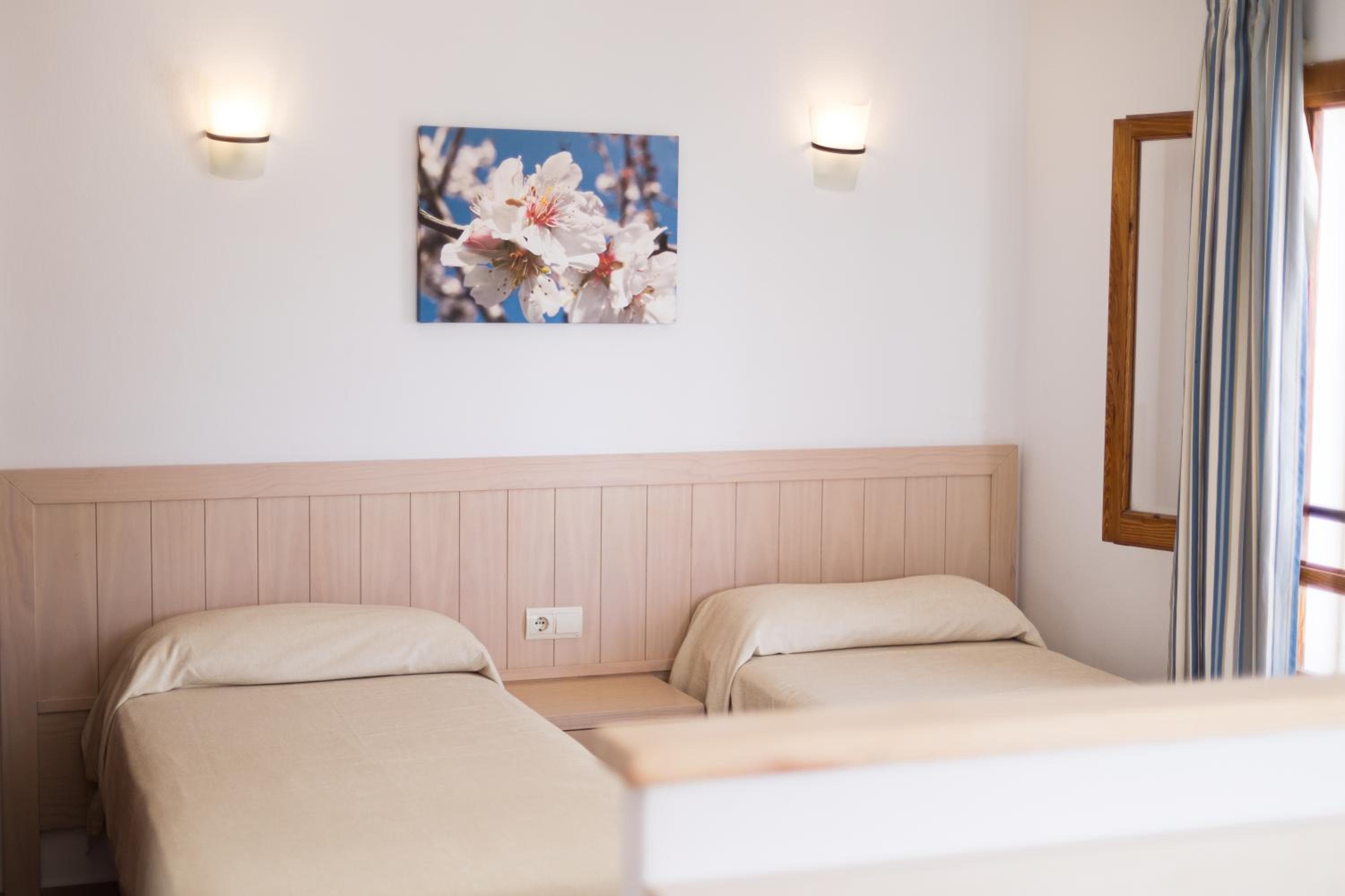 Bossa Bay - MC Apartments Ibiza