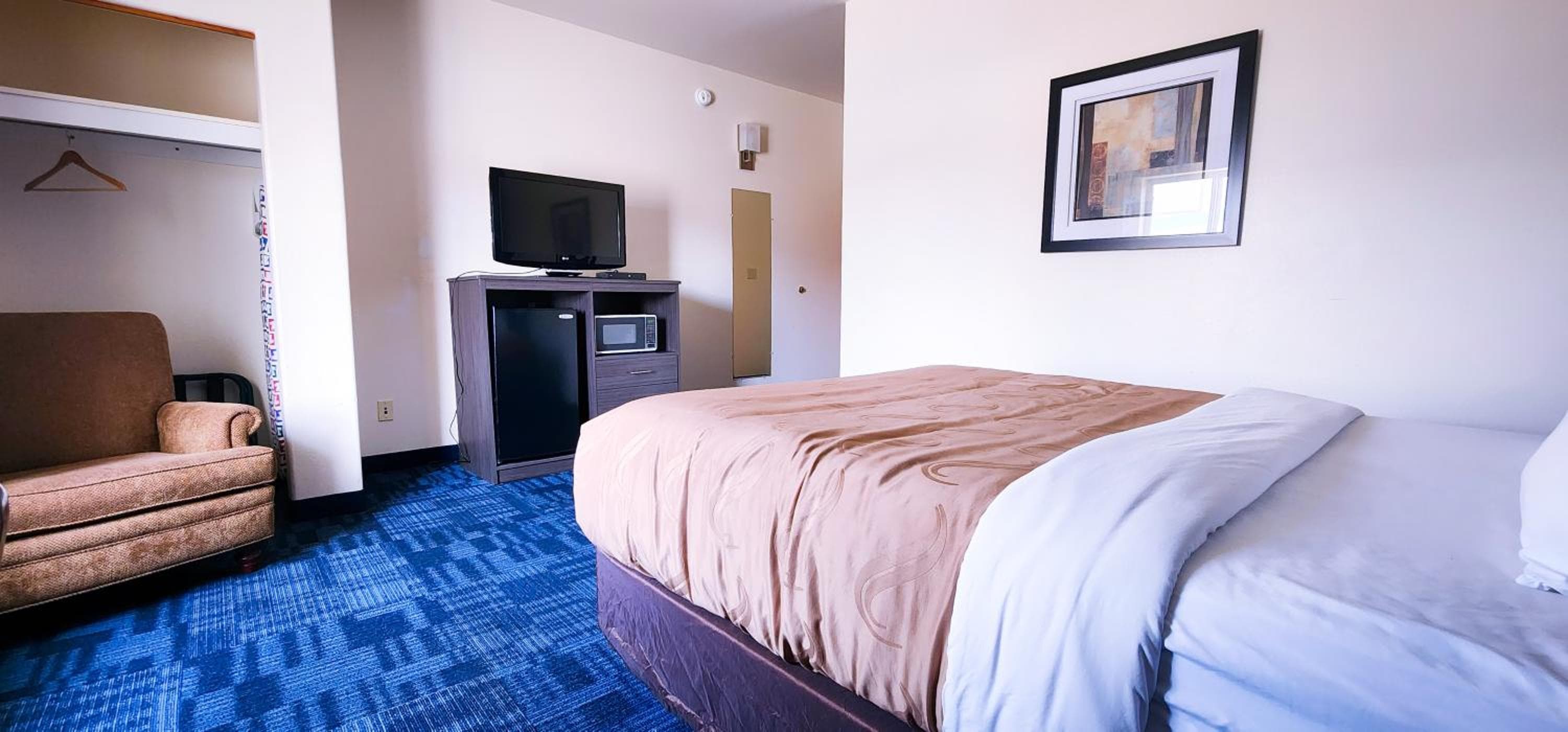 Helena Inn - Airport