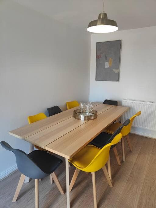 Shoreline Seaside Holiday Home Aberavon beach