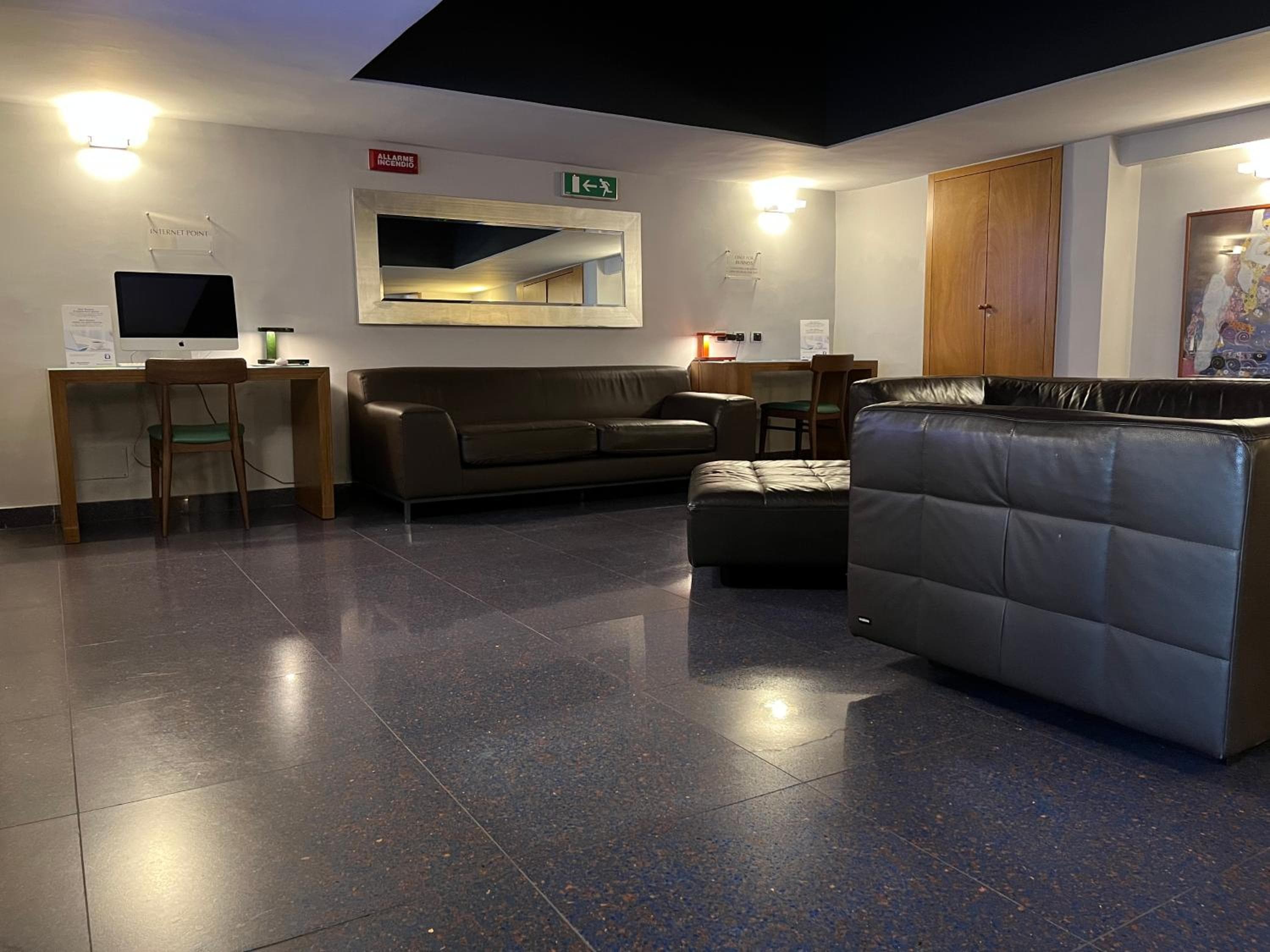 Best Western Plus Hotel Plaza
