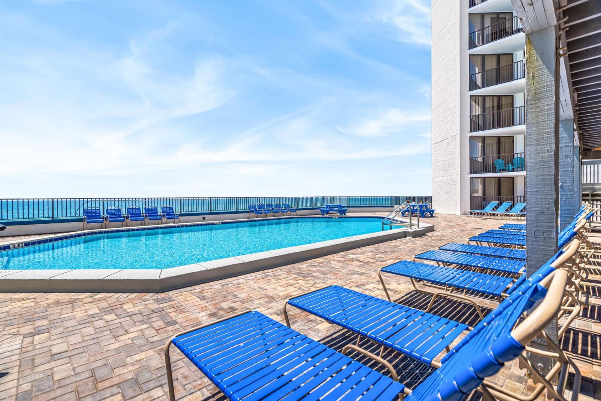 AquaVista Beach Resort by Sand Seeker Vacations