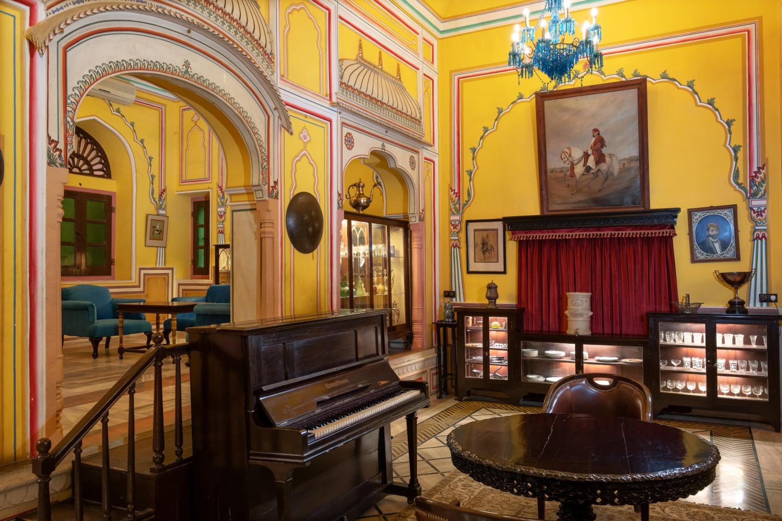 Hotel Narain Niwas Palace