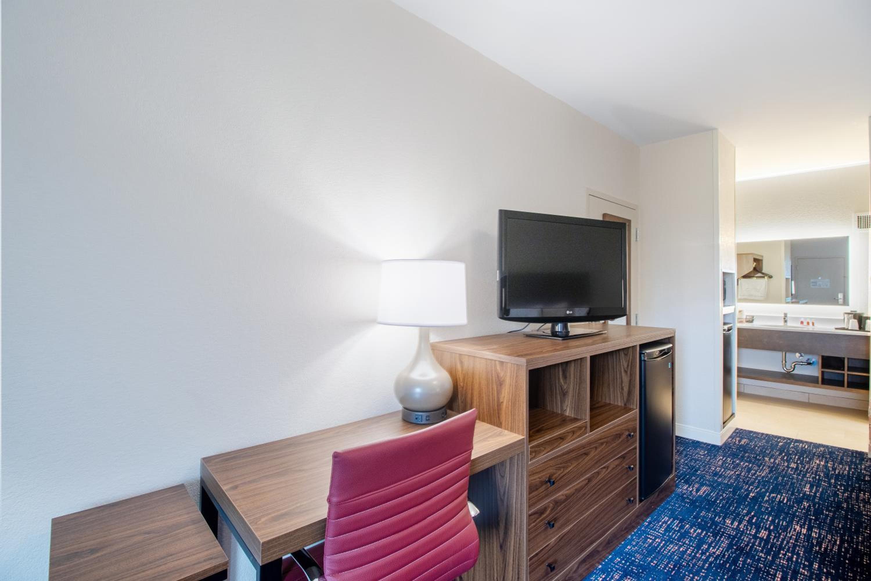 Econo Lodge Inn & Suites Foley-North Gulf Shores