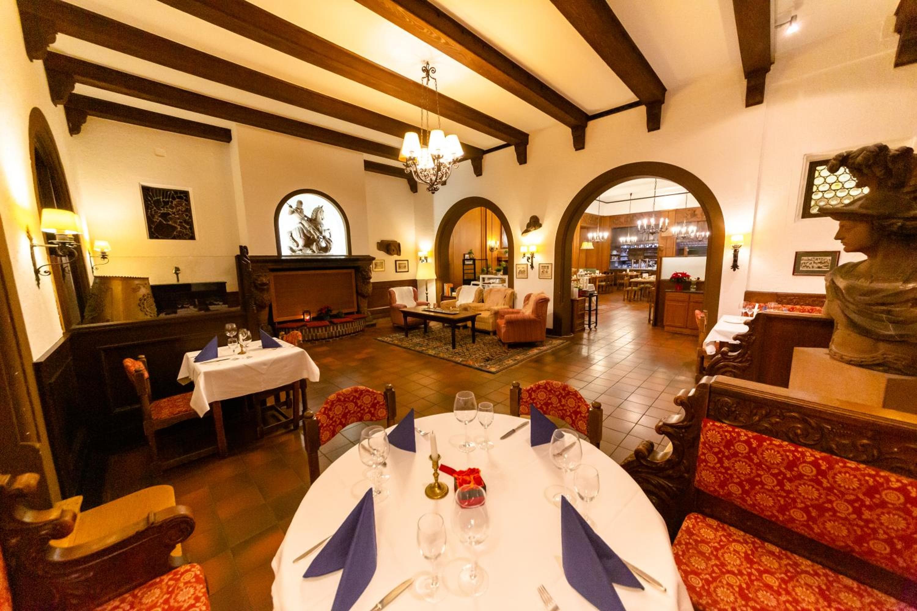 Hotel zum Ritter St Georg - Oldest Residential Building in Heidelberg since 1592
