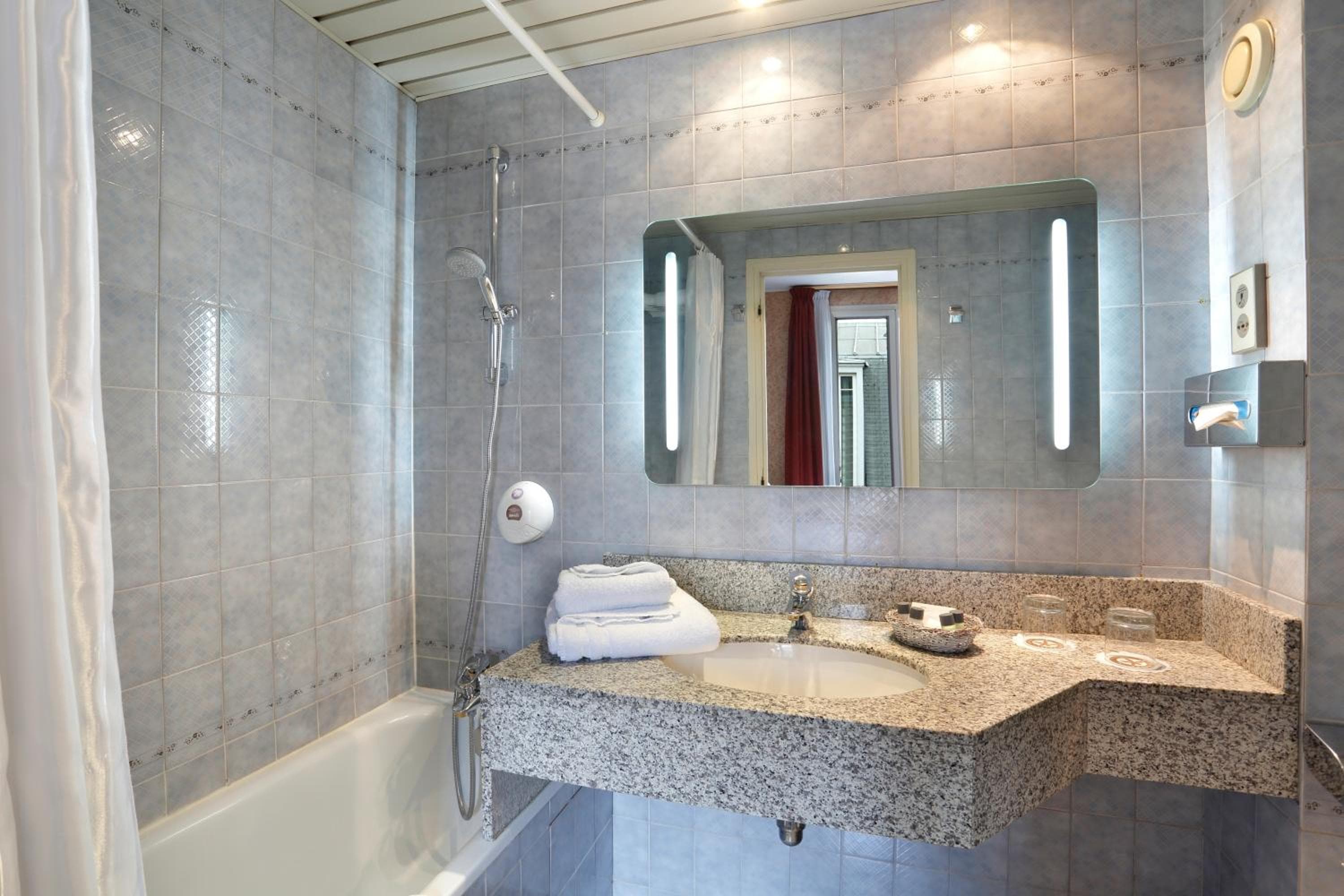The Originals City Hotel Paix Republique