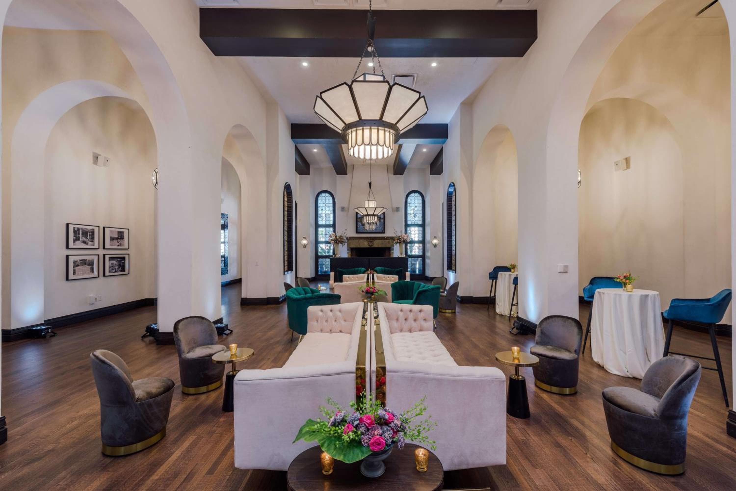 Hotel Figueroa, Unbound Collection by Hyatt