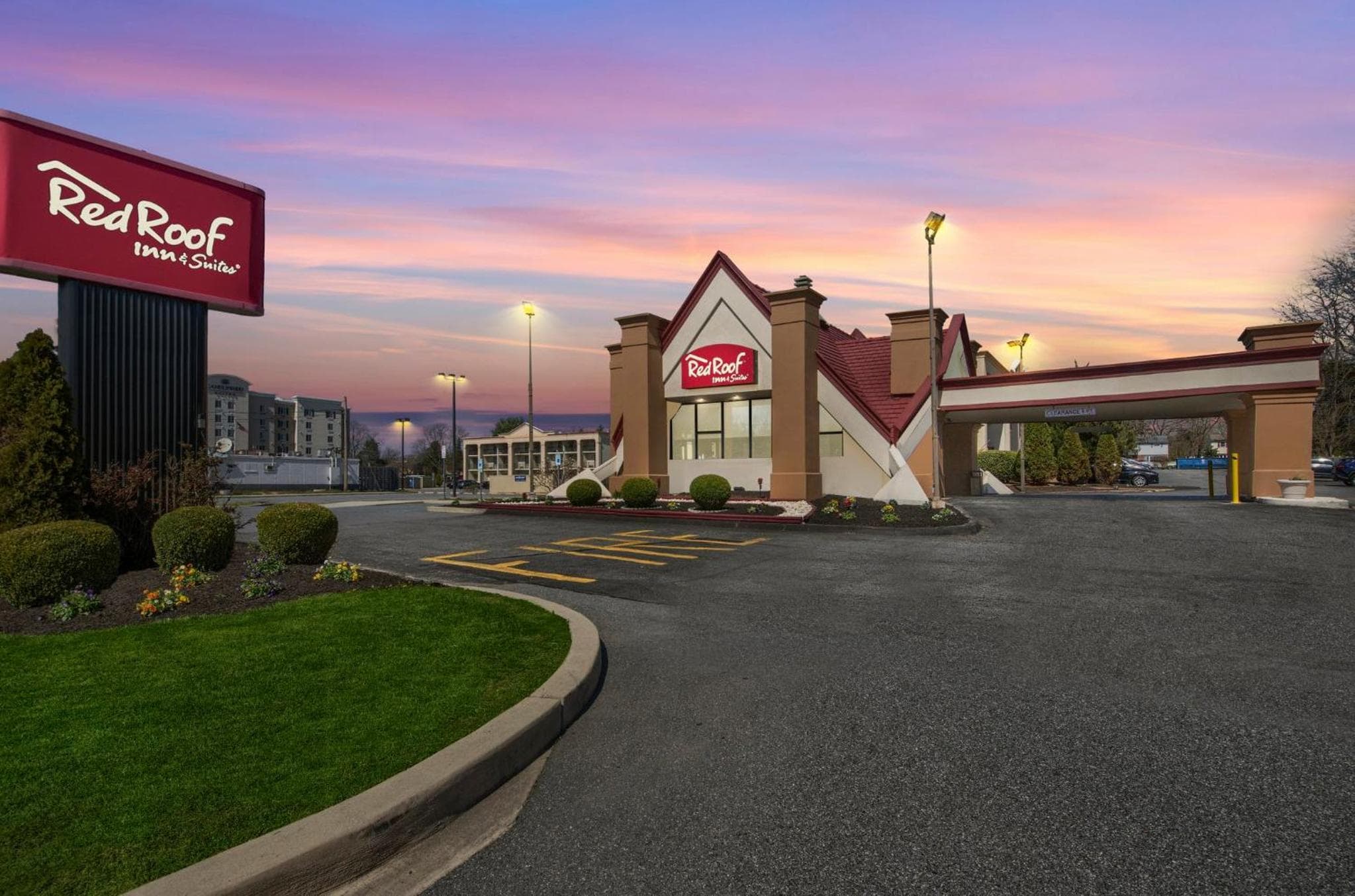 Red Roof Inn and Suites Newark - University