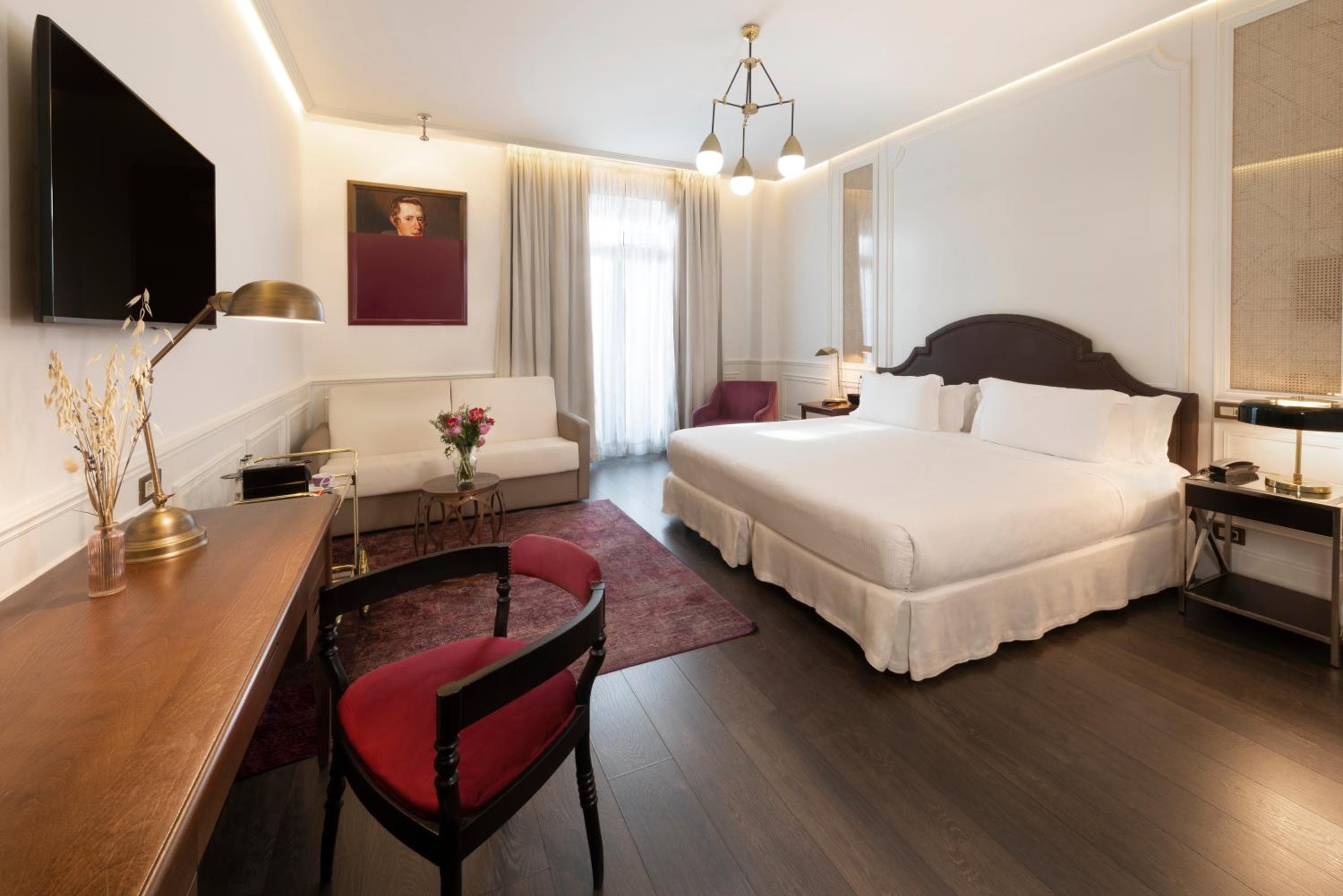Boutique Hotel H10 Villa de la Reina