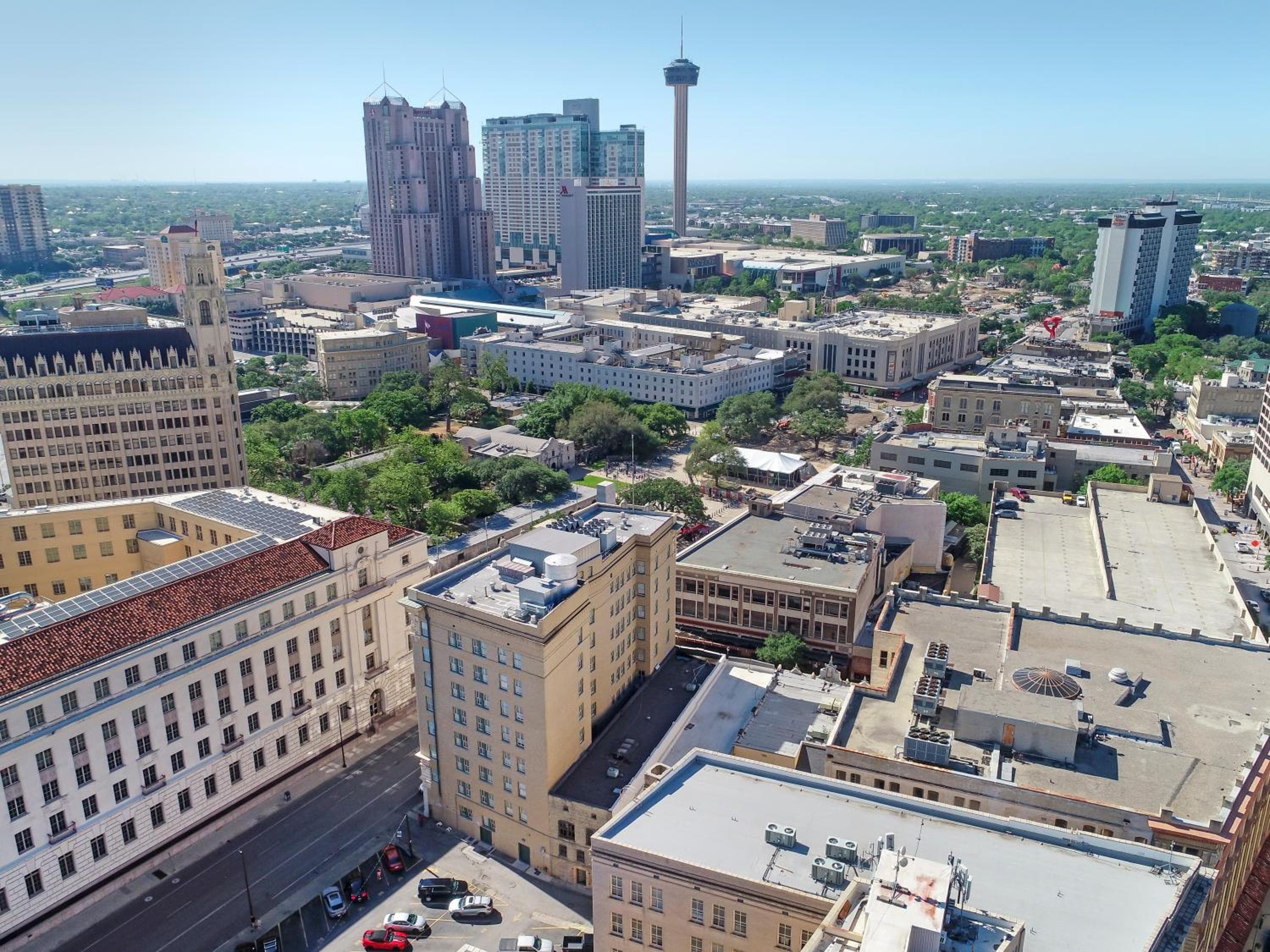 Hotel Gibbs Downtown Riverwalk