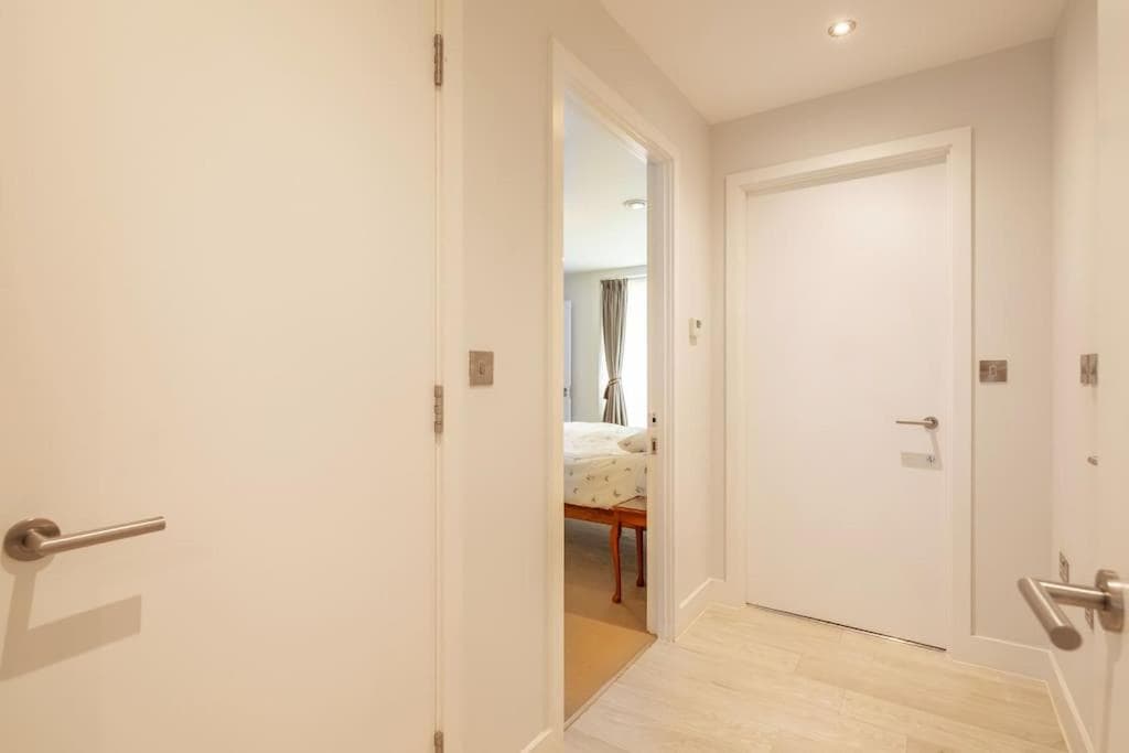 Luxury Ensuite Room 2 Minutes from Cambridge Station