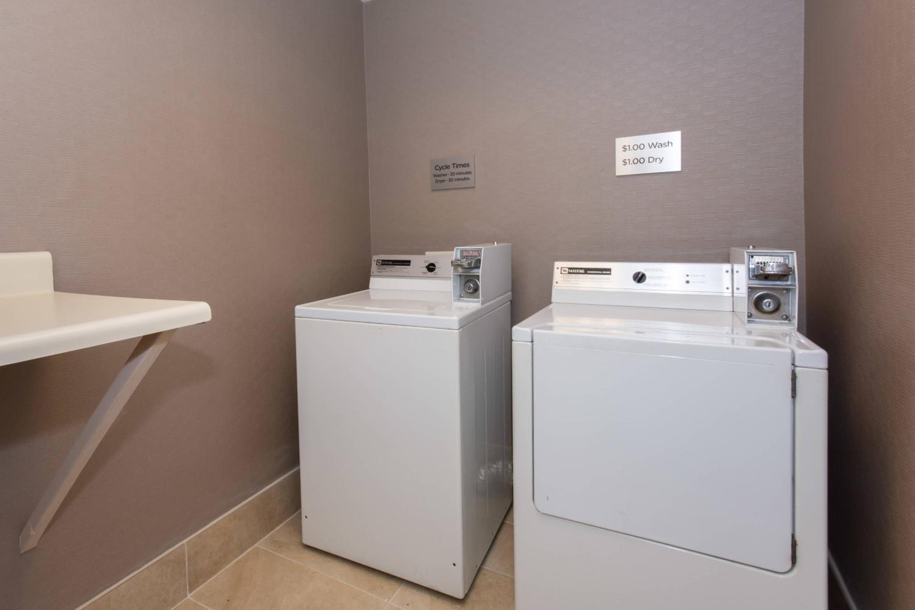Courtyard by Marriott Charlotte Lake Norman