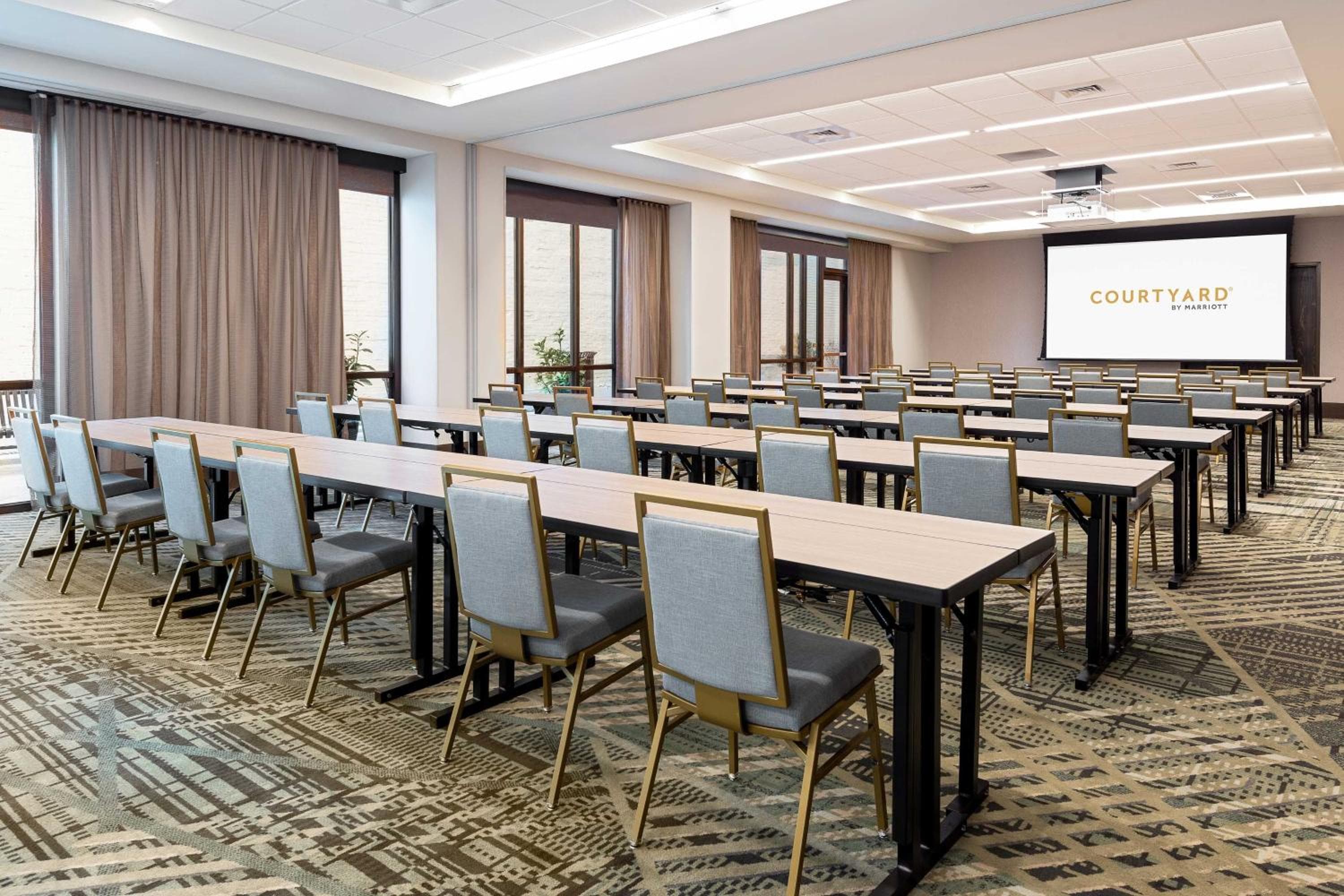 Courtyard by Marriott Atlanta Midtown