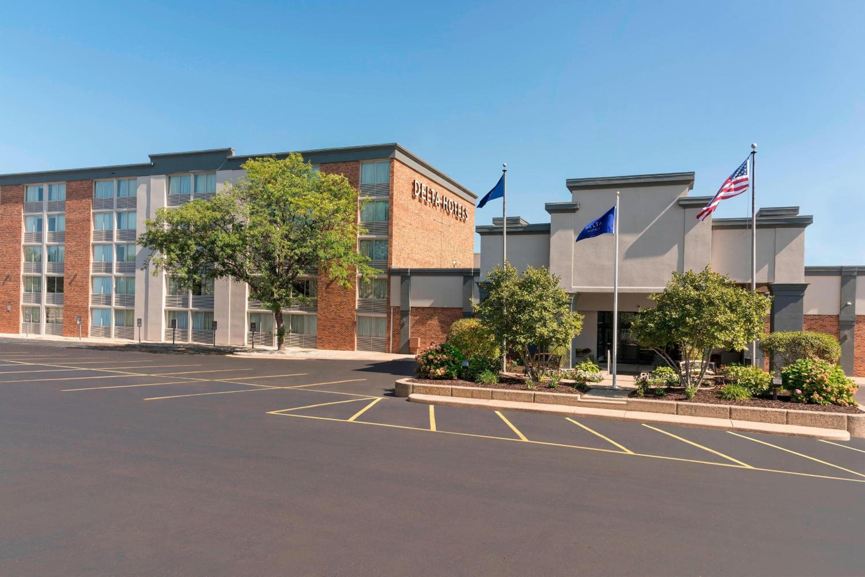 Sonesta Hotel Grand Rapids Airport
