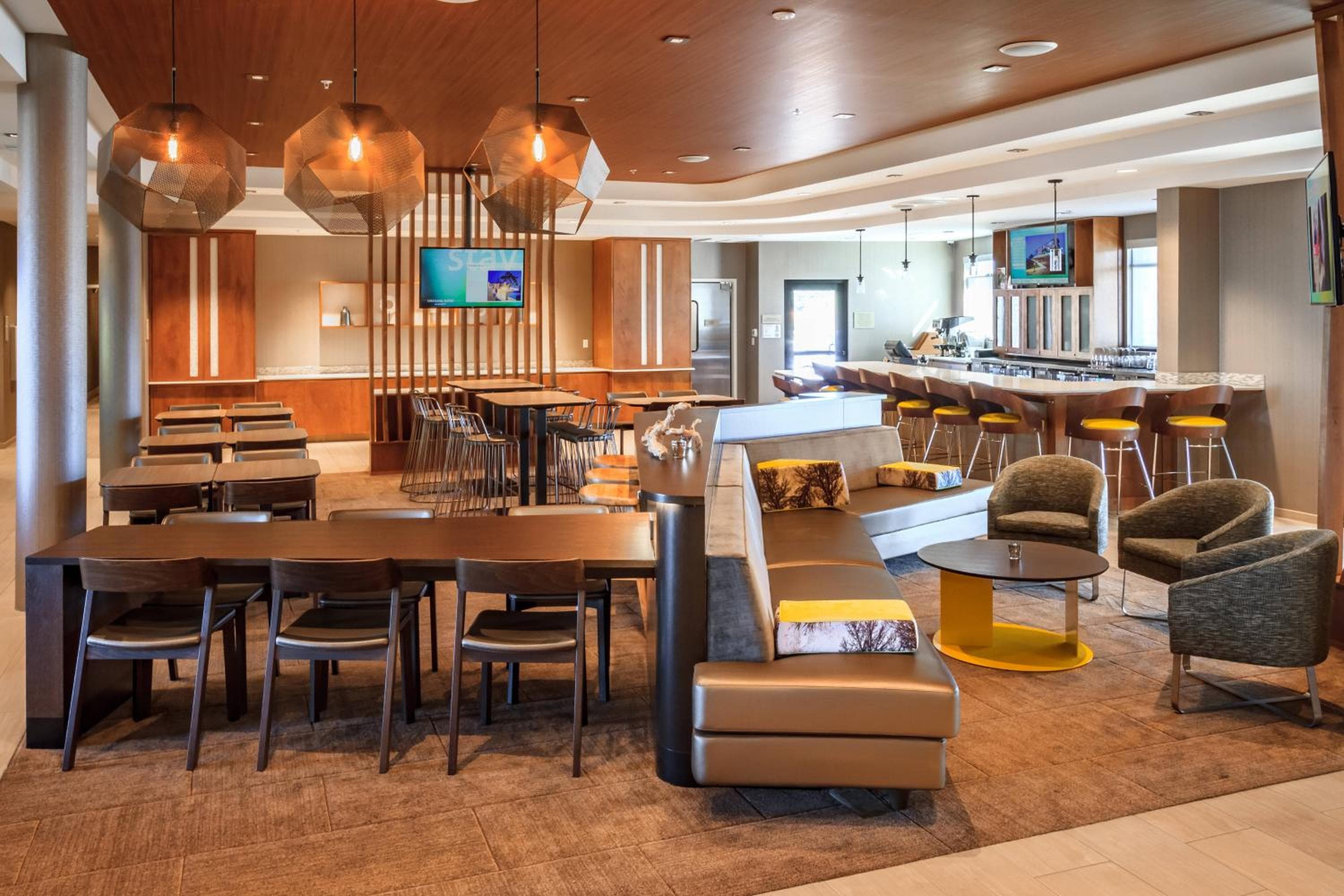 SpringHill Suites by Marriott The Dunes On Monterey Bay