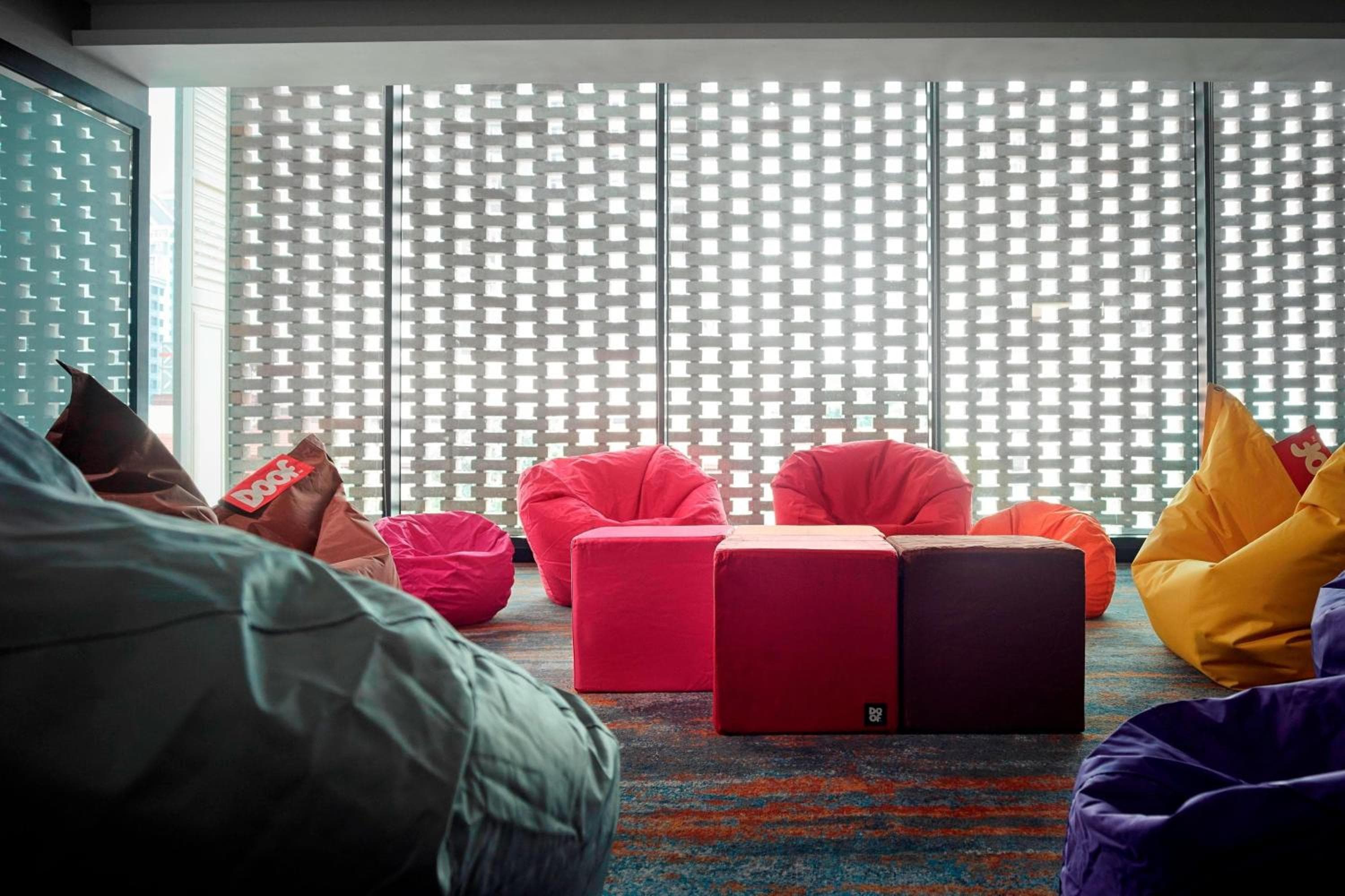 Hotel Stripes Kuala Lumpur, Autograph Collection
