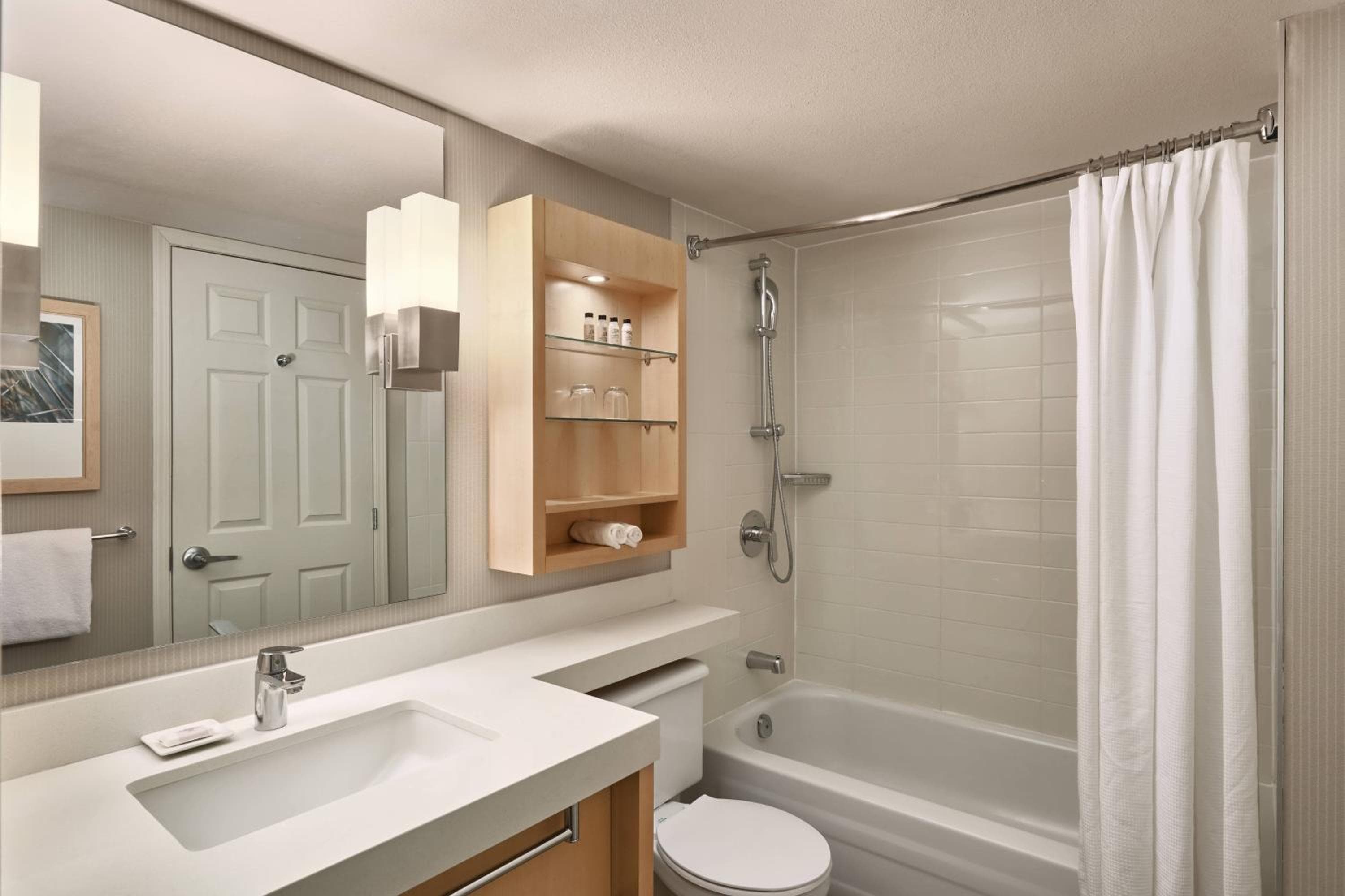 Delta Hotels by Marriott Whistler Village Suites