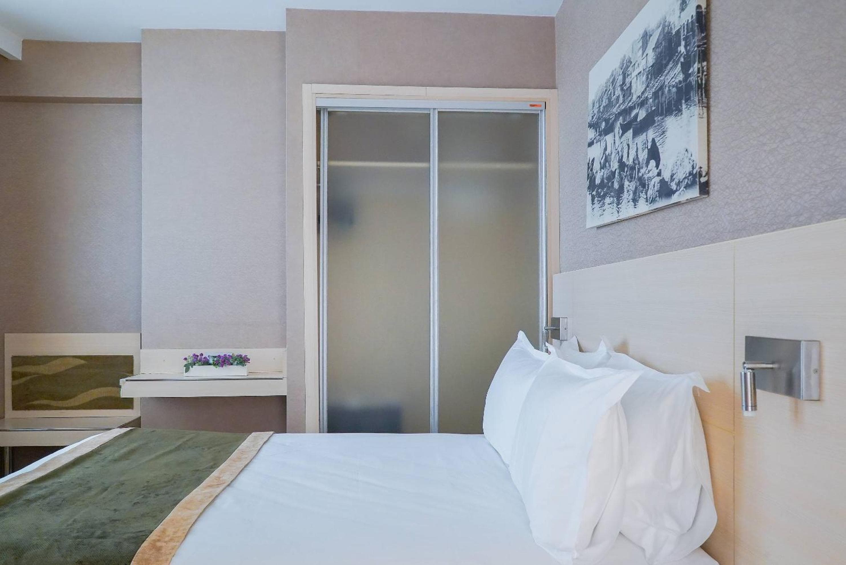 Hotel Troya