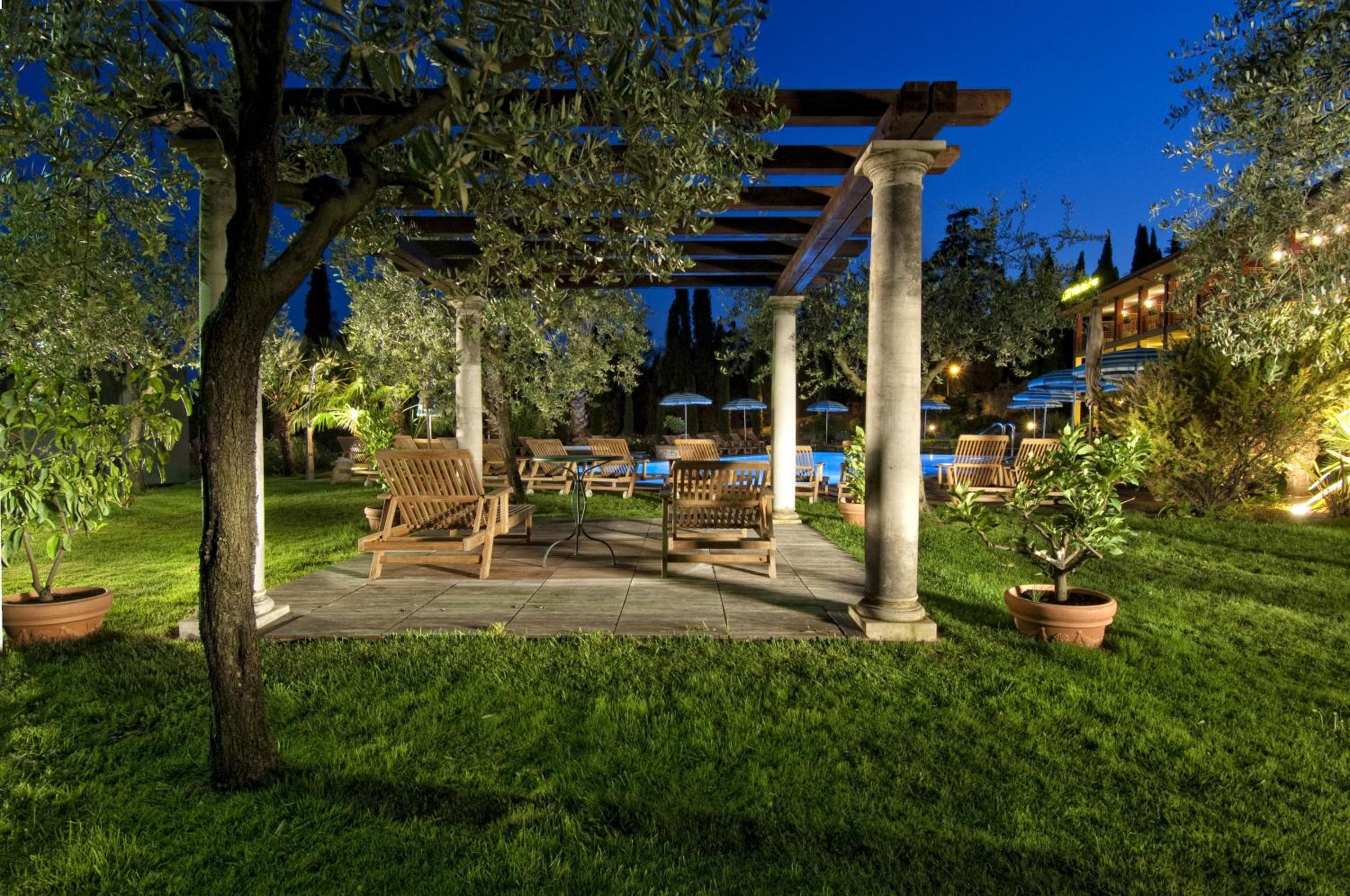 Villa Madrina Lovely and Dynamic Hotel