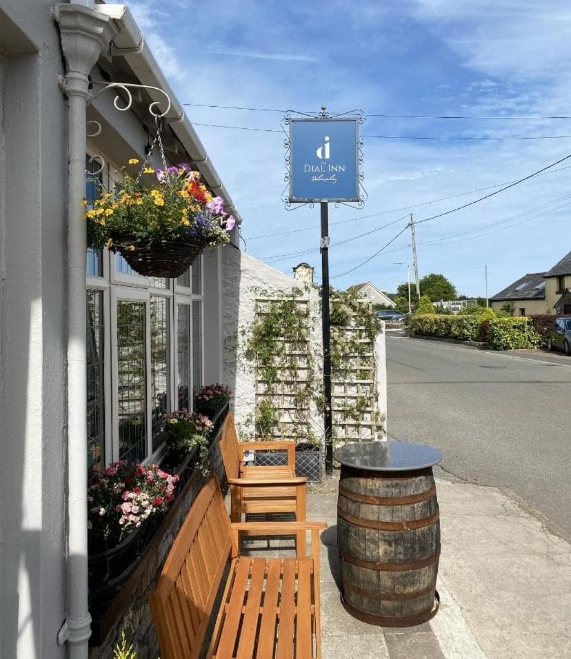 The Dial inn