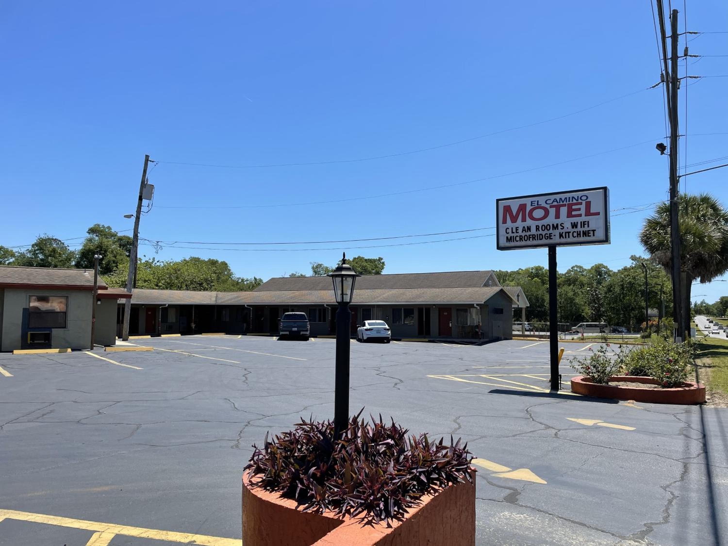 El Camino Motel