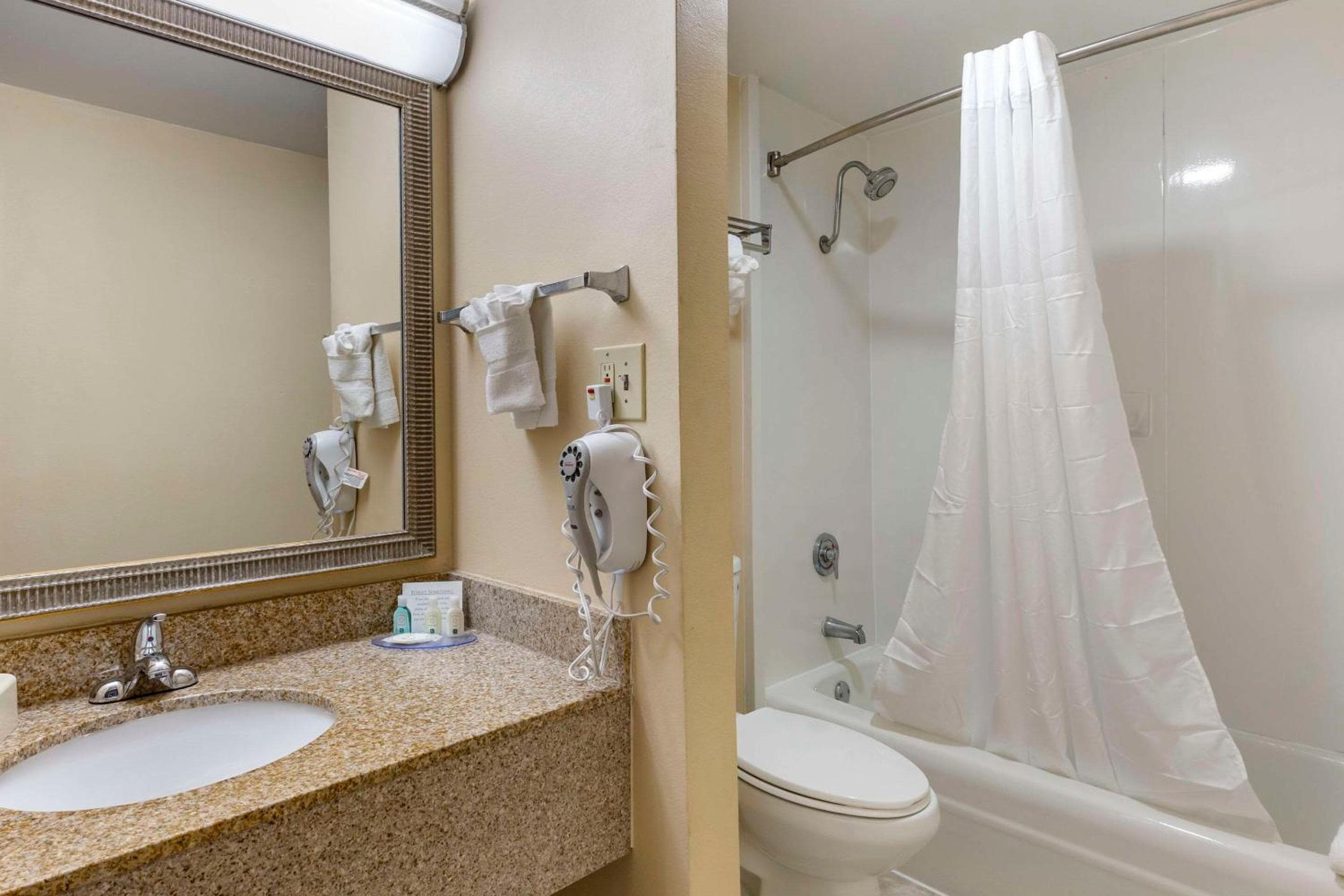 Quality Inn & Suites Hanes Mall