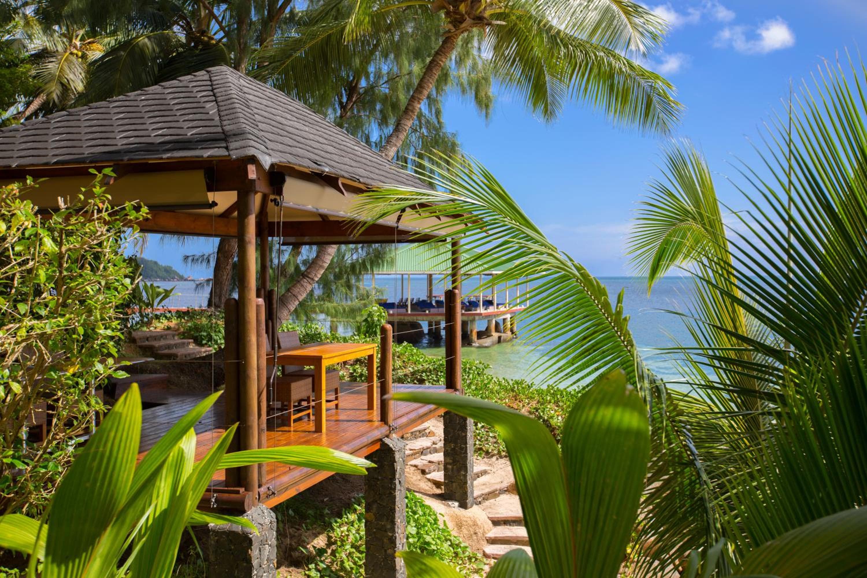 Coco de Mer Hotel and Black Parrot Suites