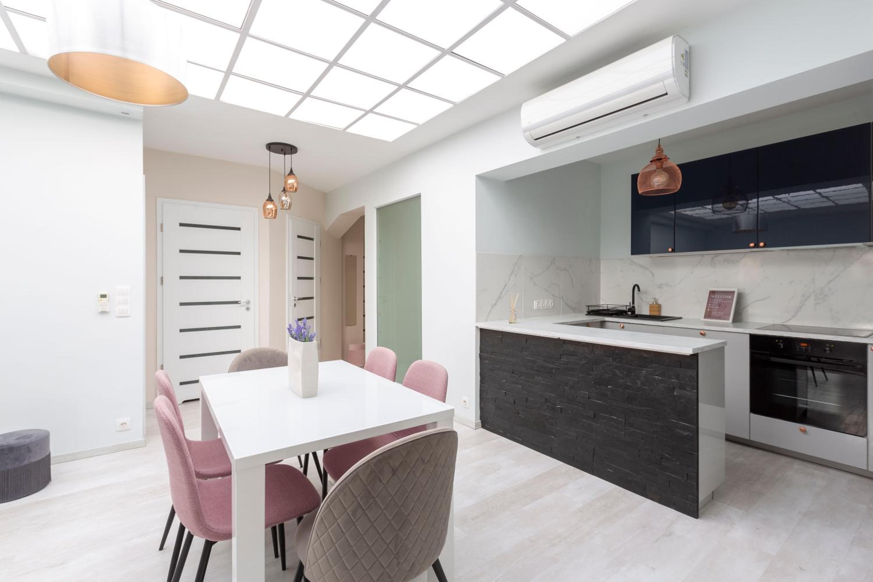 Luxurious Károly Apartment in the Heart of Budapest