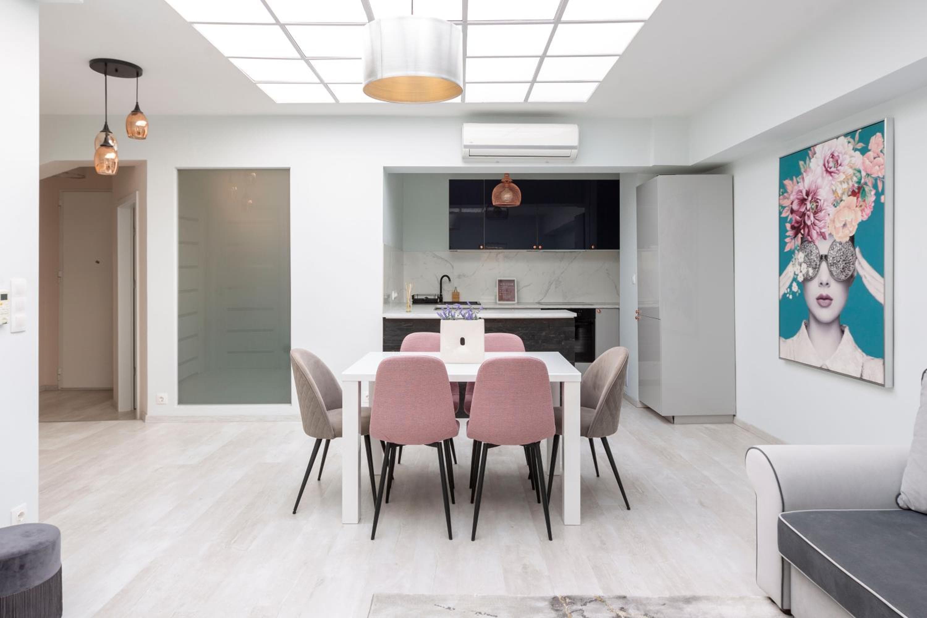 Luxurious Károly Apartment in the Heart of Budapest