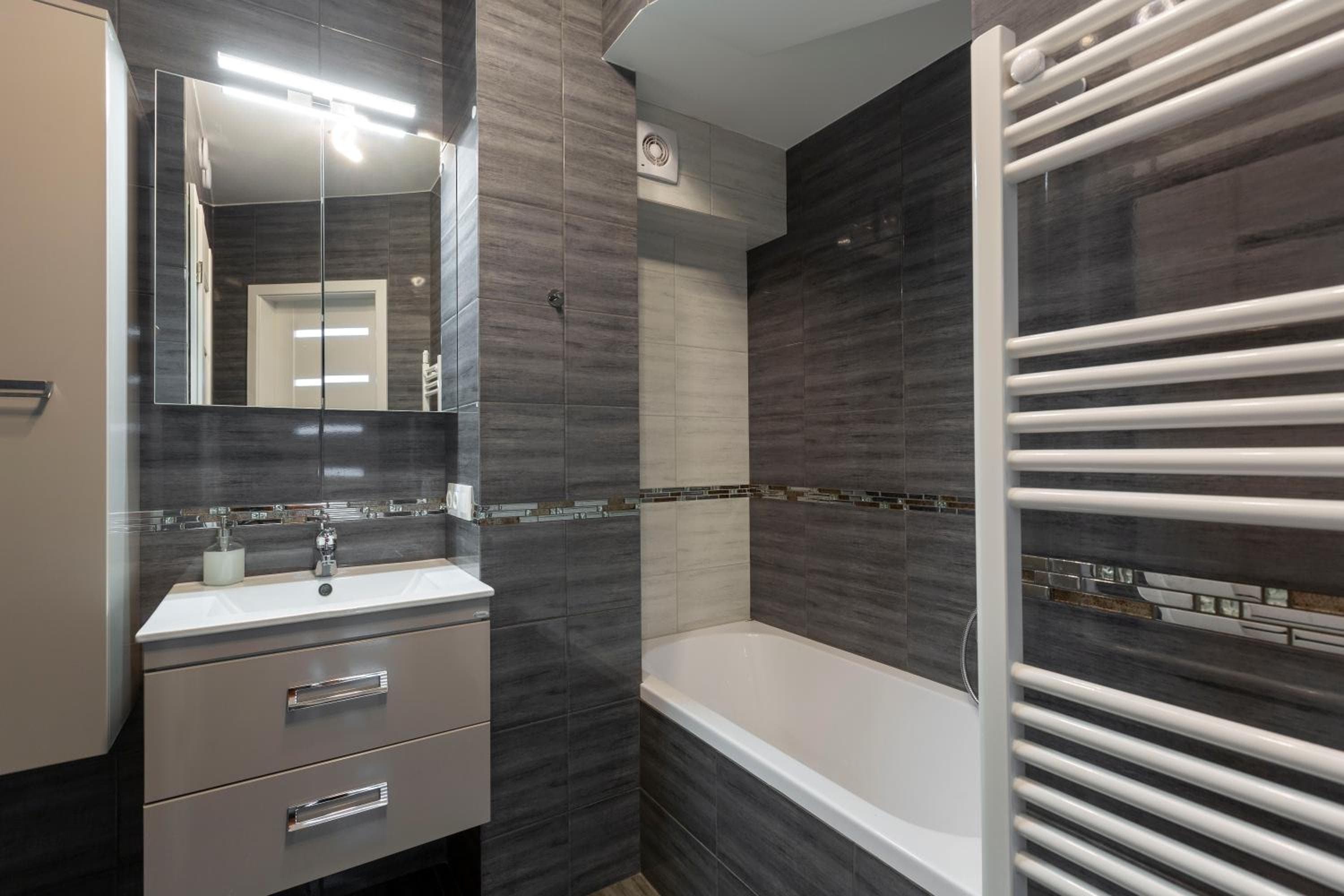 Luxurious Károly Apartment in the Heart of Budapest