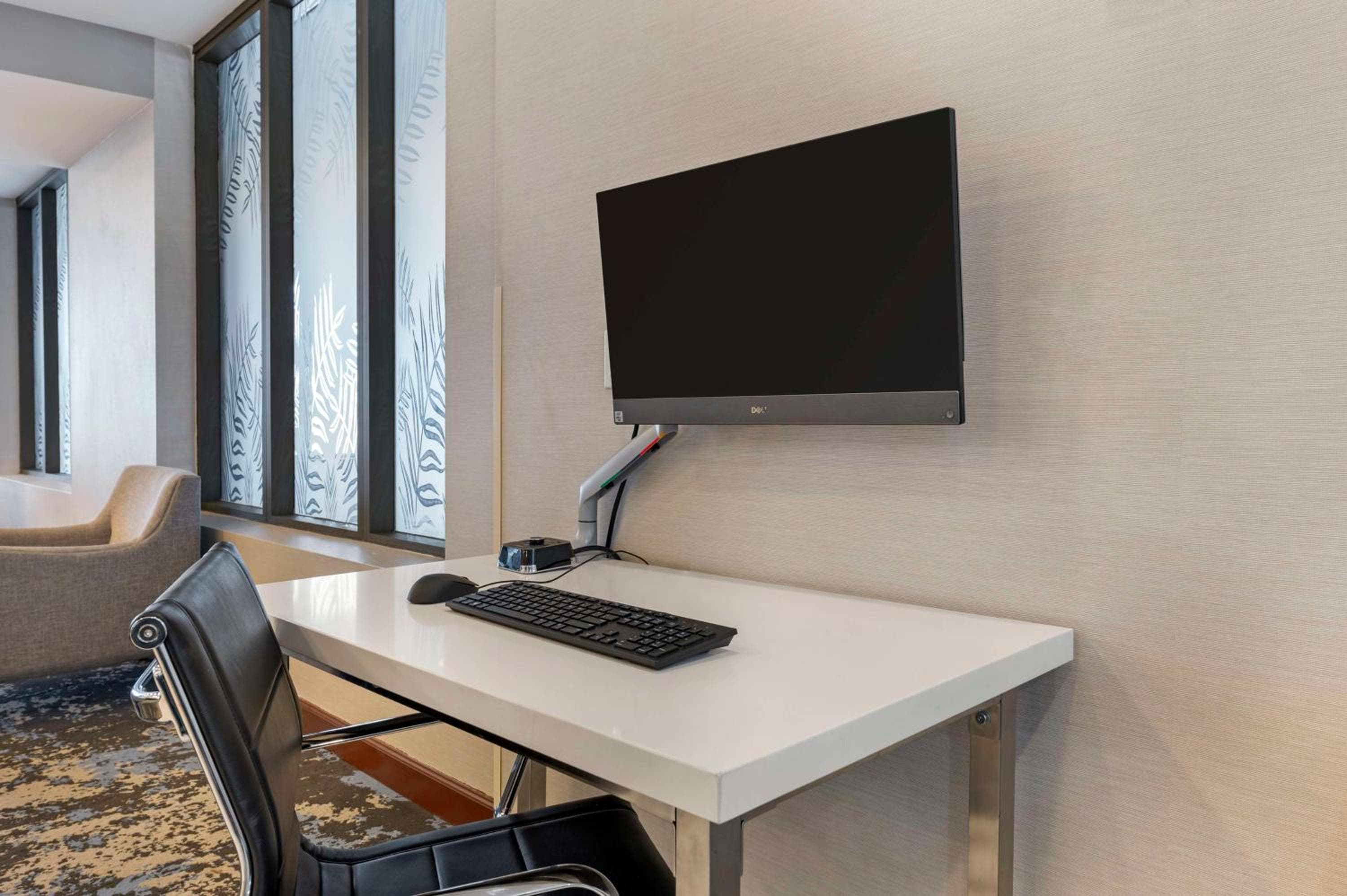 Best Western Plus South Holland Chicago Southland