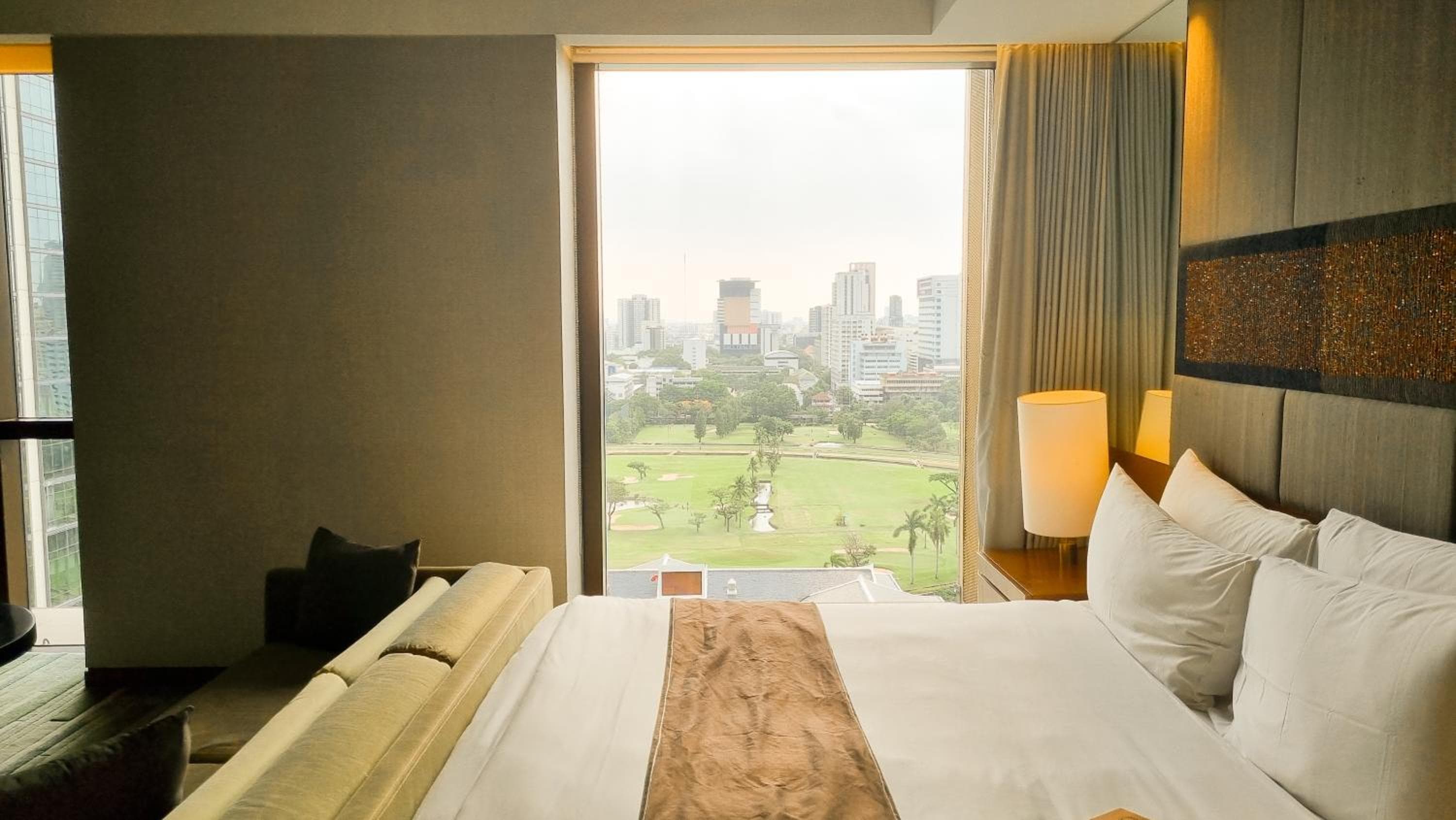 Hansar Bangkok Hotel