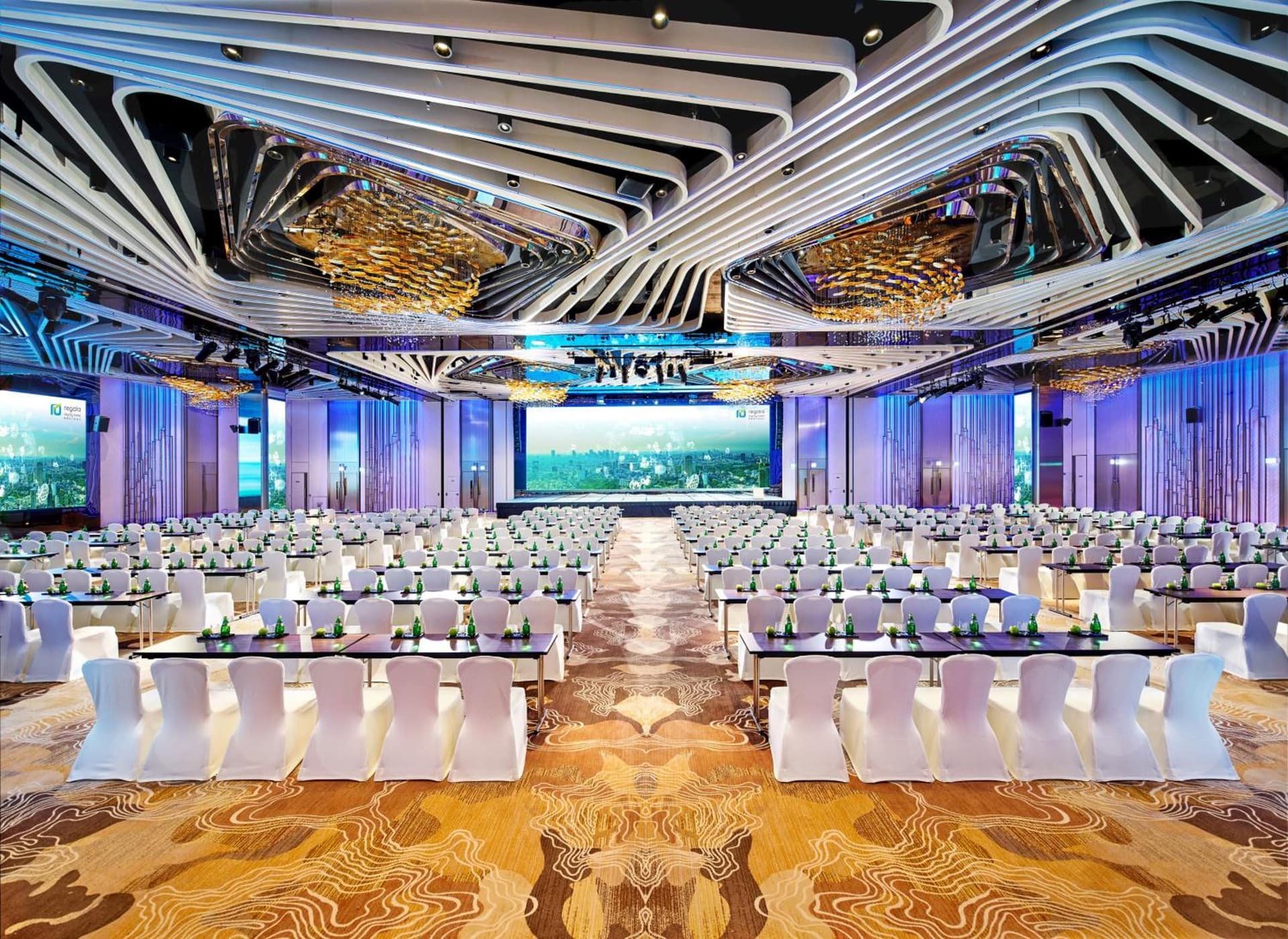Regala Skycity Hotel by Regal Hotels