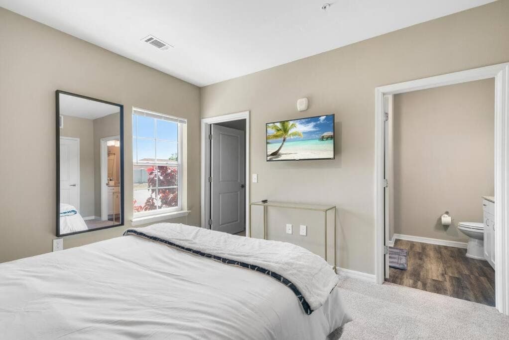 Elegant 2 Bed/2 Bath Apartment in Melbourne FL