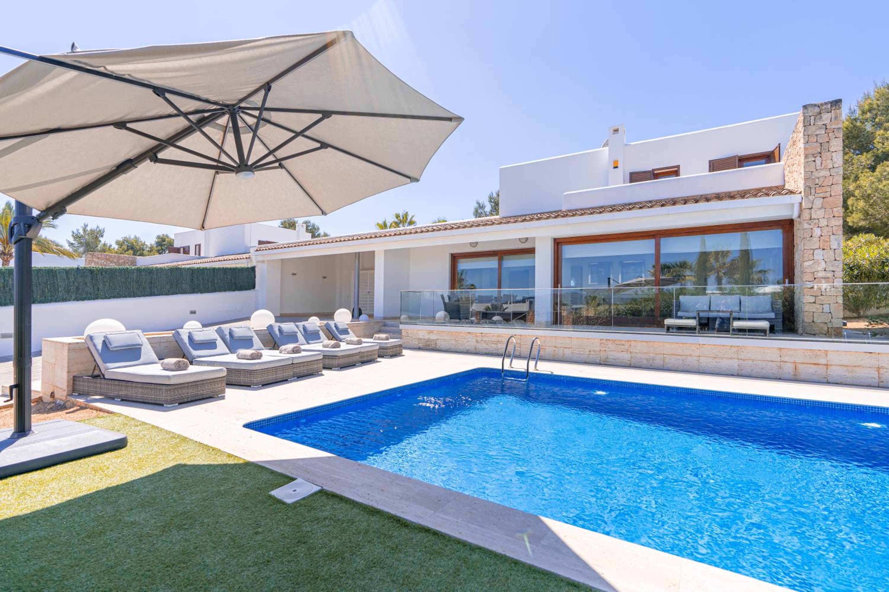 Villa Bohemia Ibiza San Antonio Bay Private Pool & Sea Views