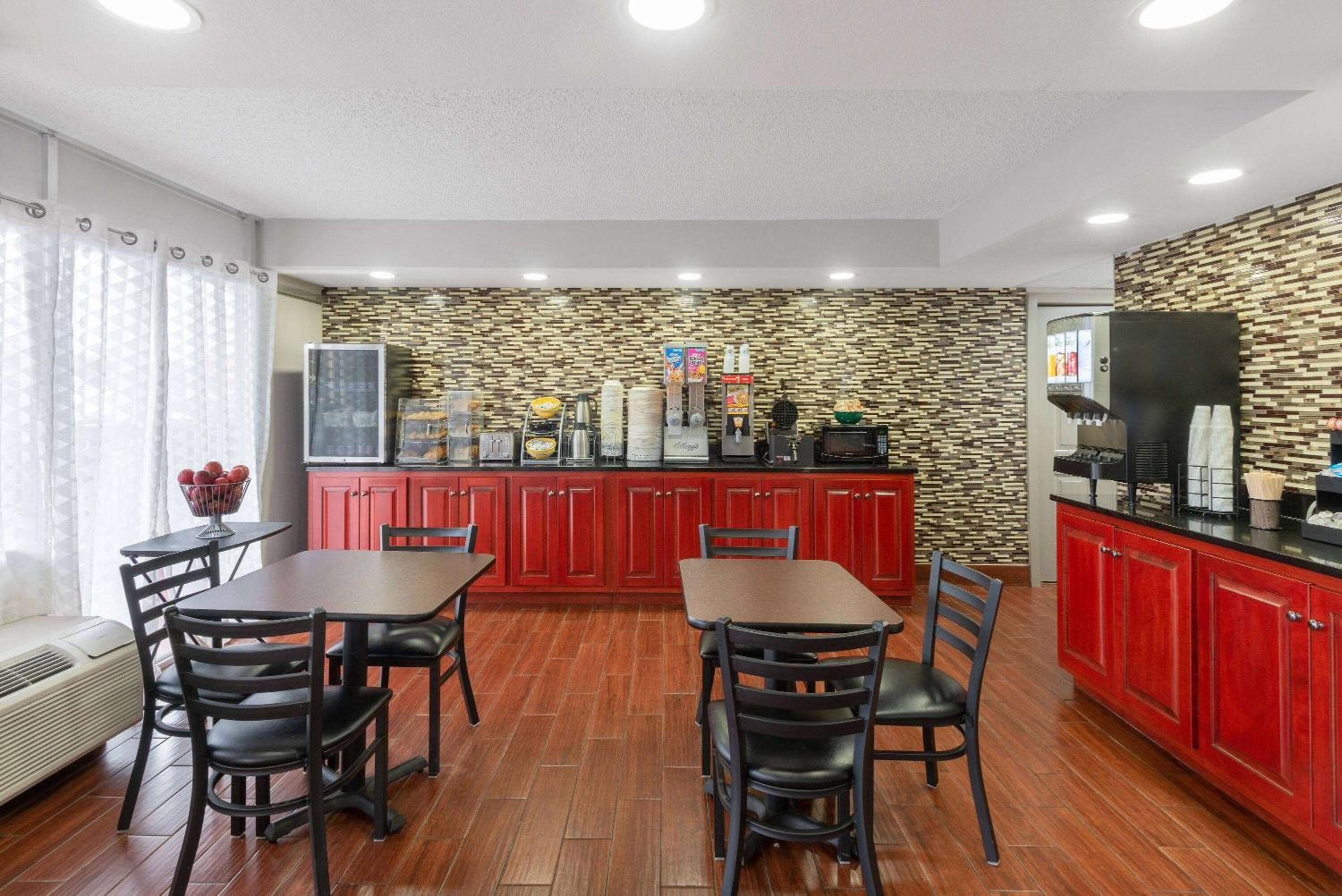 Days Inn by Wyndham Charlottesville/University Area