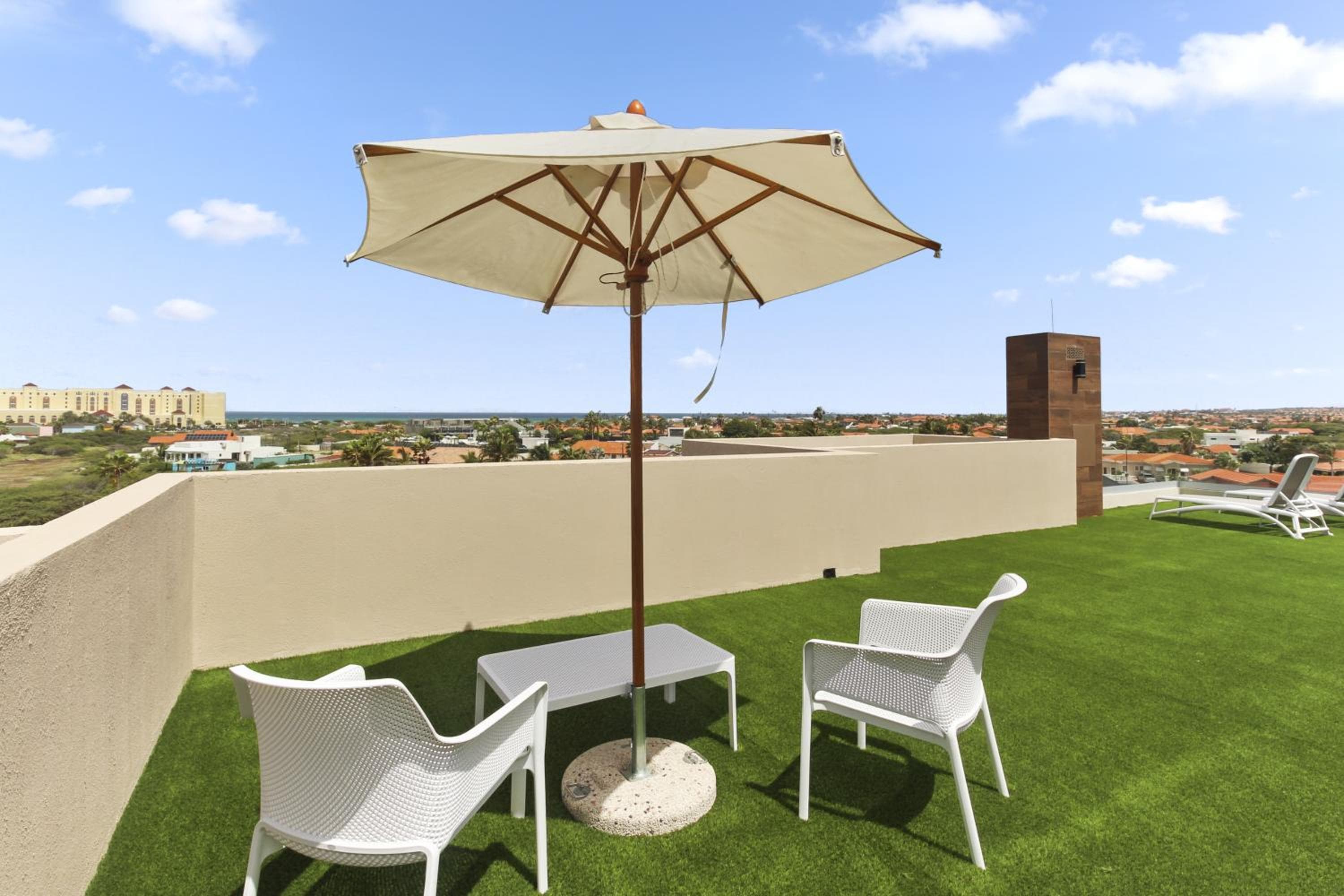 Aracari Residences by Bocobay - Luxury Condos 5 min Walk to Ritz and Palm Beach