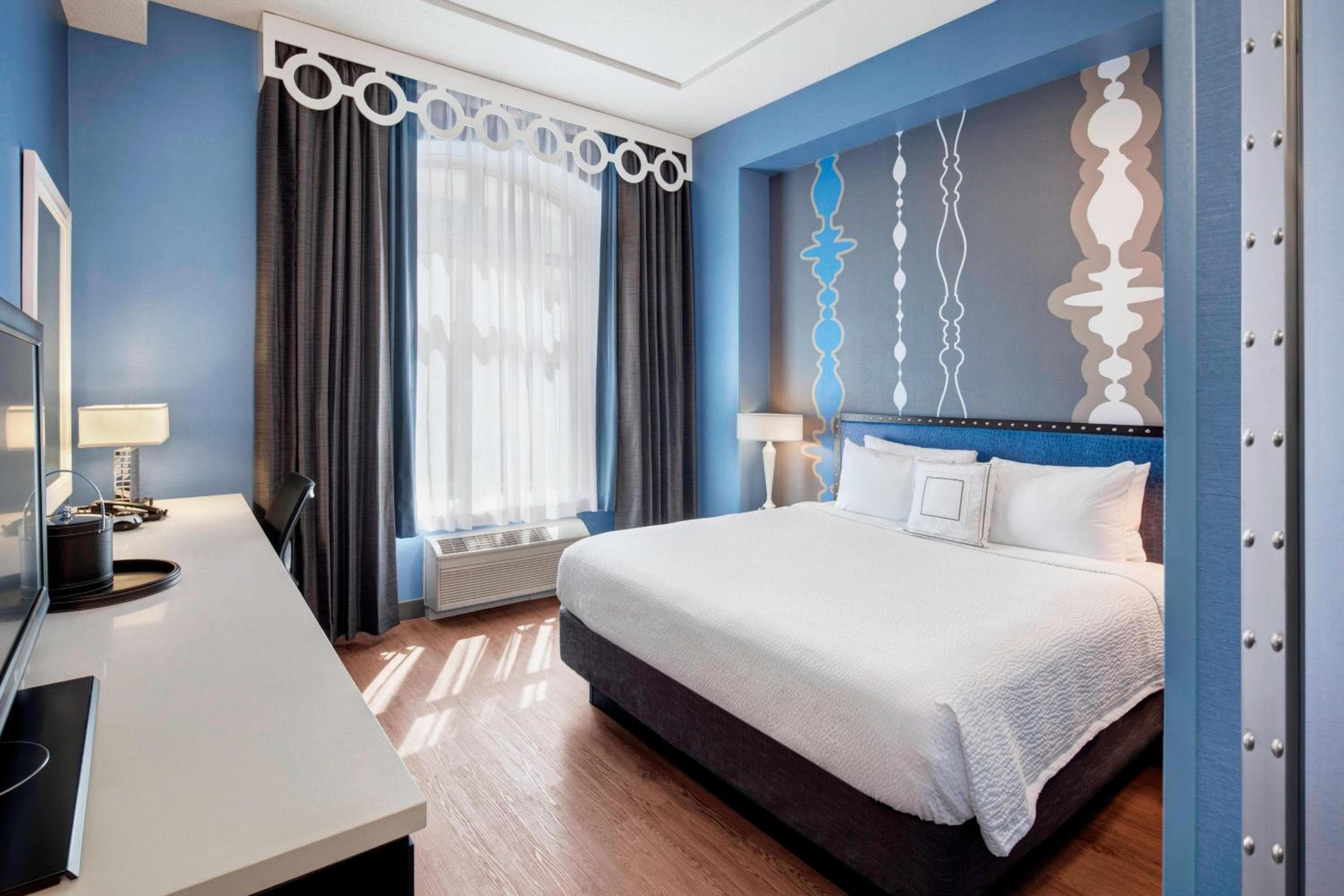 Fairfield Inn and Suites Chicago Downtown/ Magnificent Mile