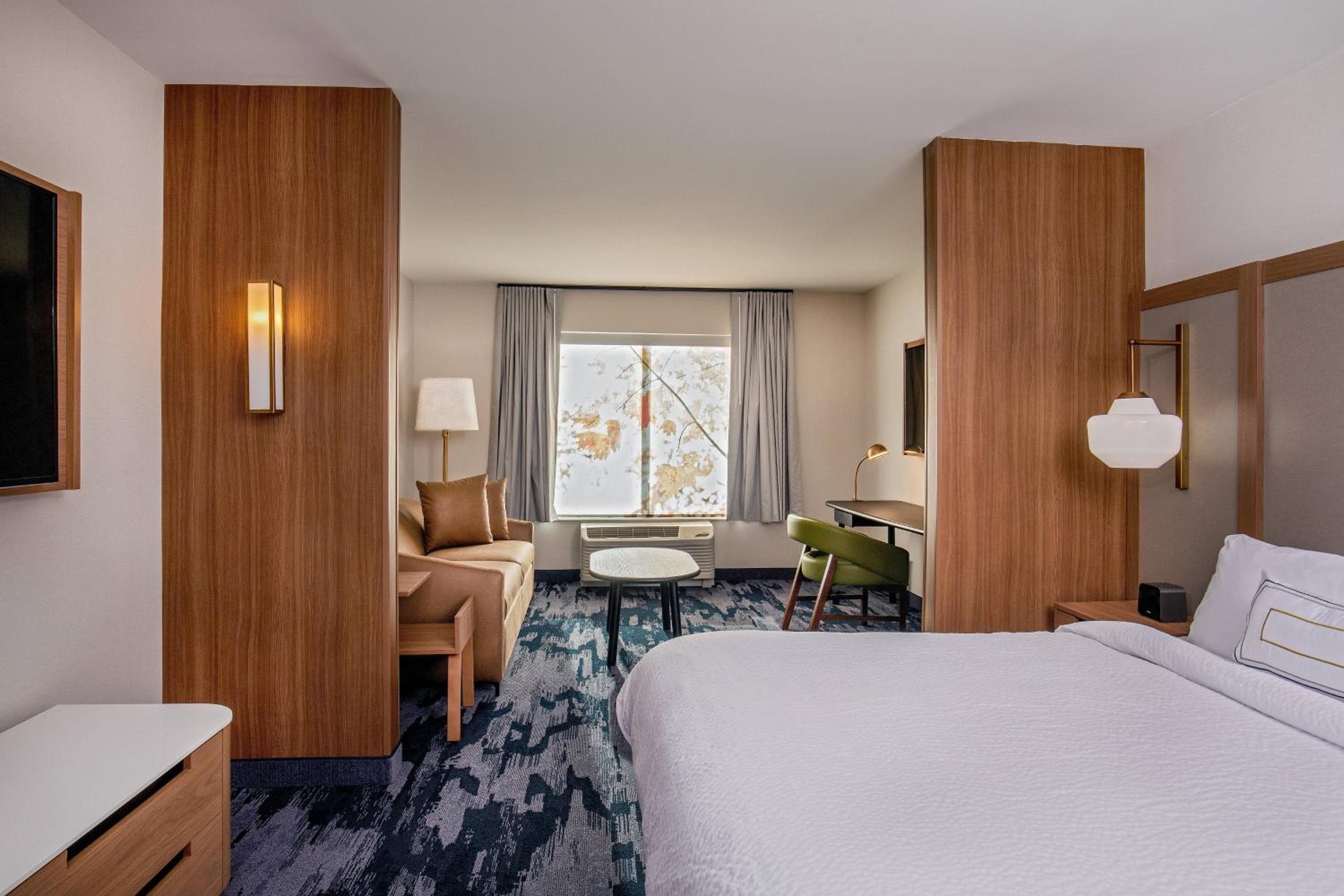 Fairfield Inn & Suites by Marriott Boston Walpole