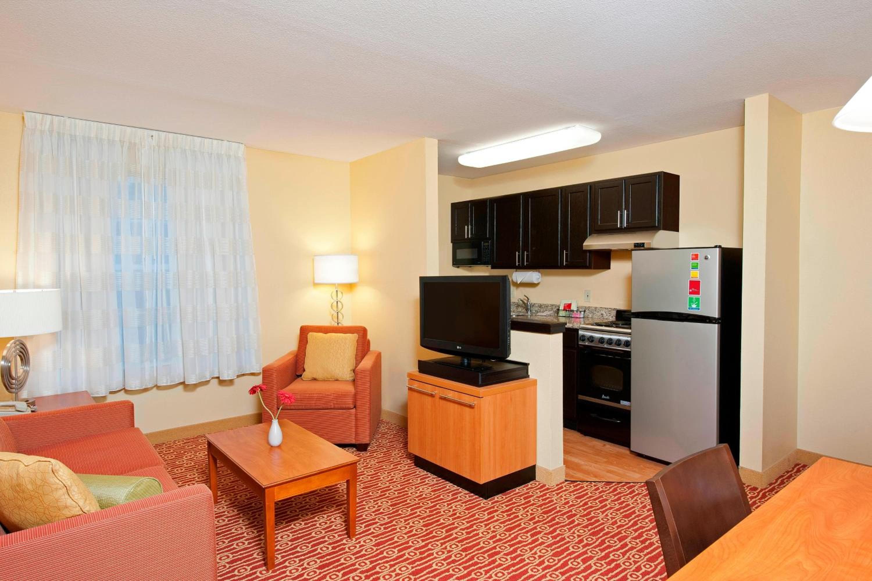 MainStay Suites Bloomington near University