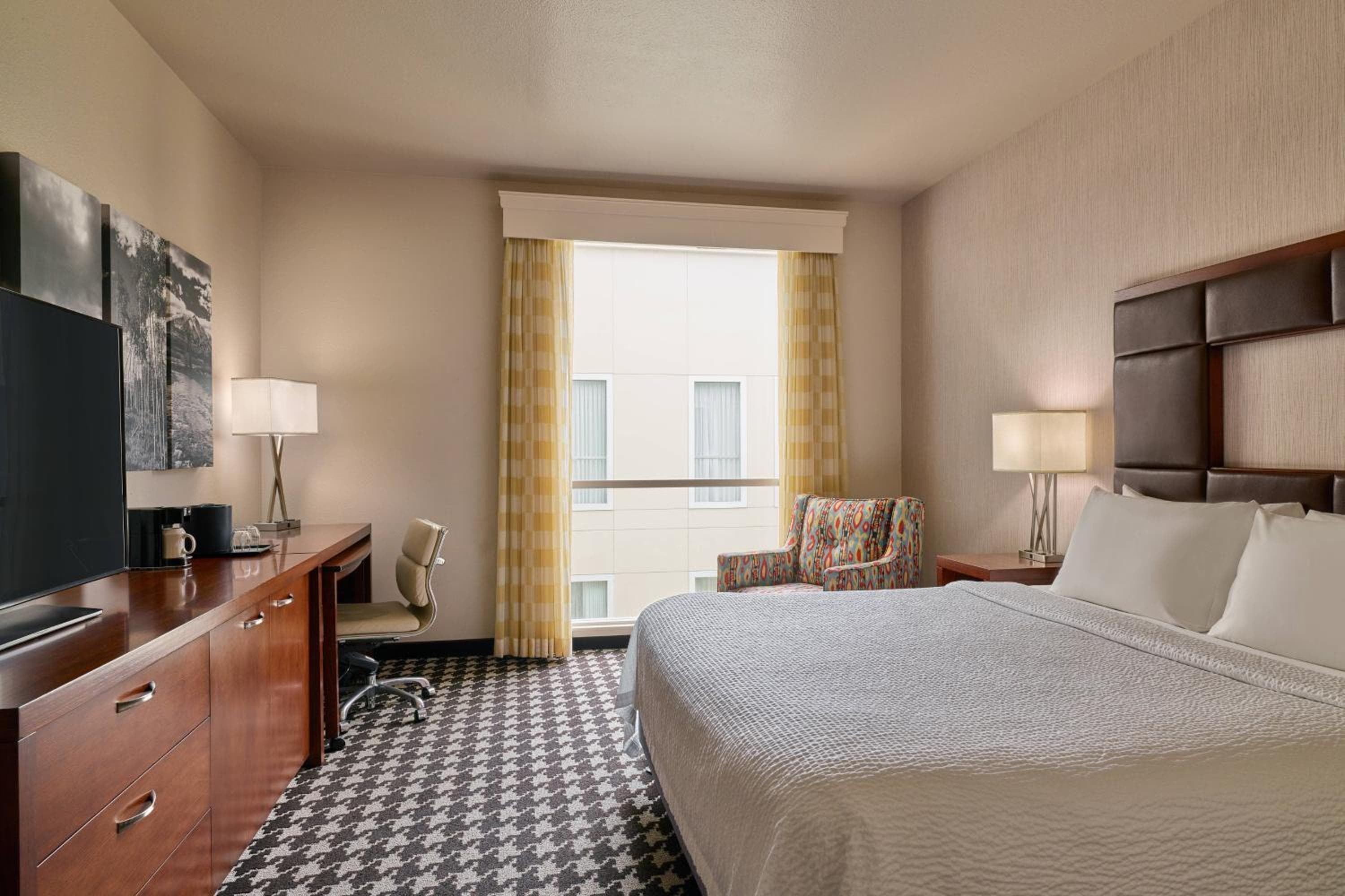 Courtyard by Marriott Denver Downtown