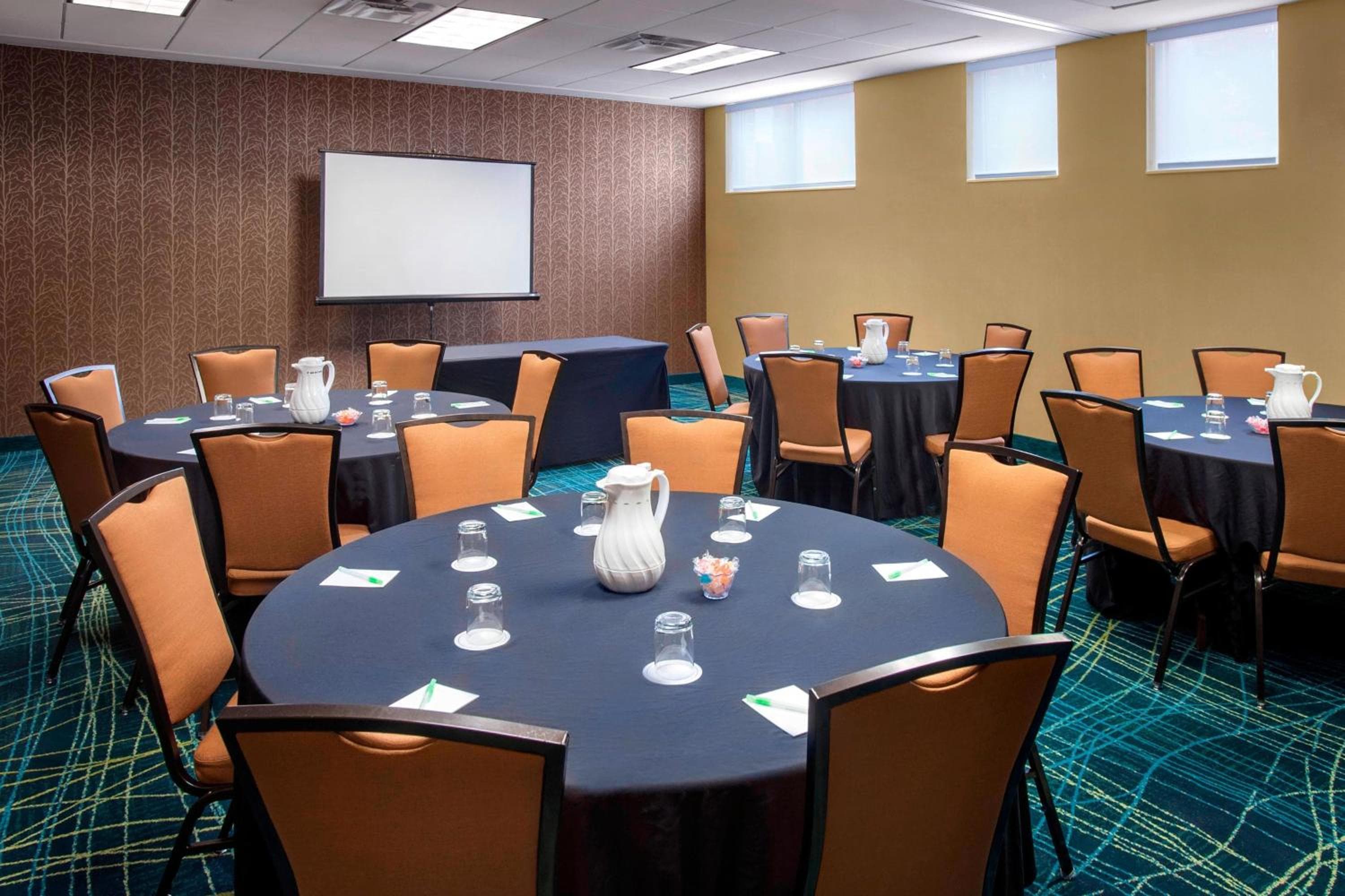 Willow Grove Inn by IHG